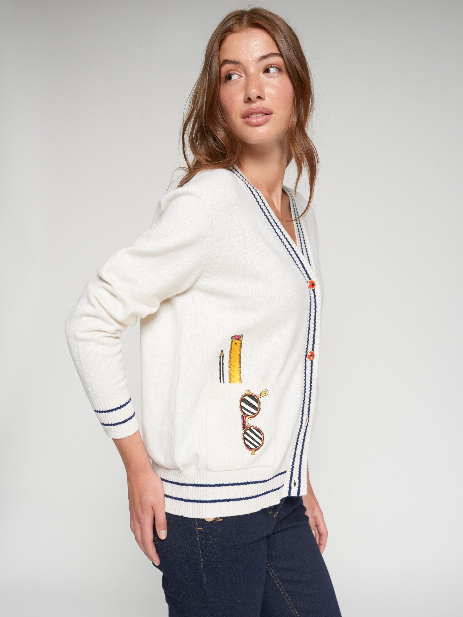 CHAQUETA CRUDO BOLSILLOS BORDADOS