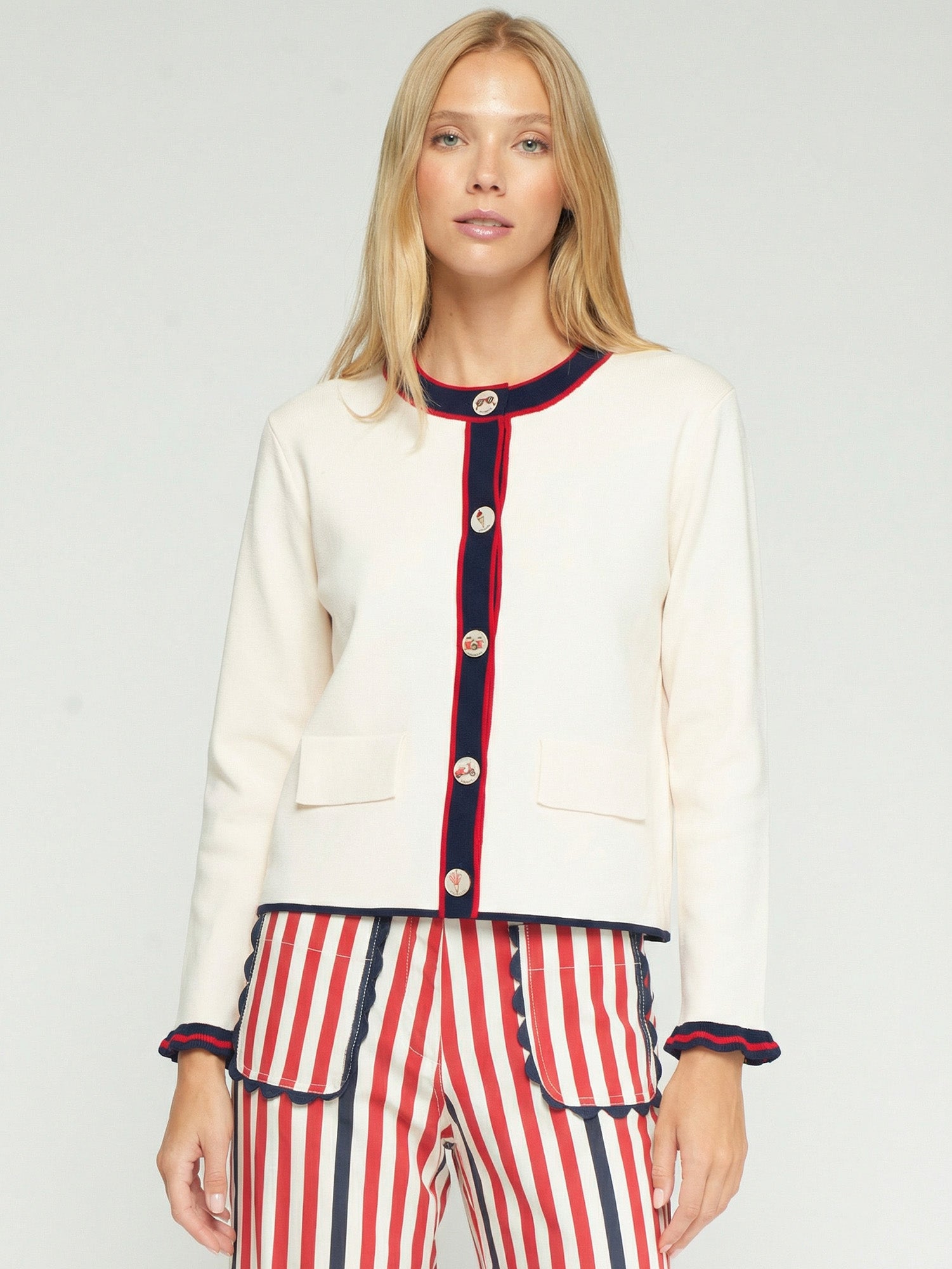 CHAQUETA CRUDA RIBETES MARINO Y ROJO