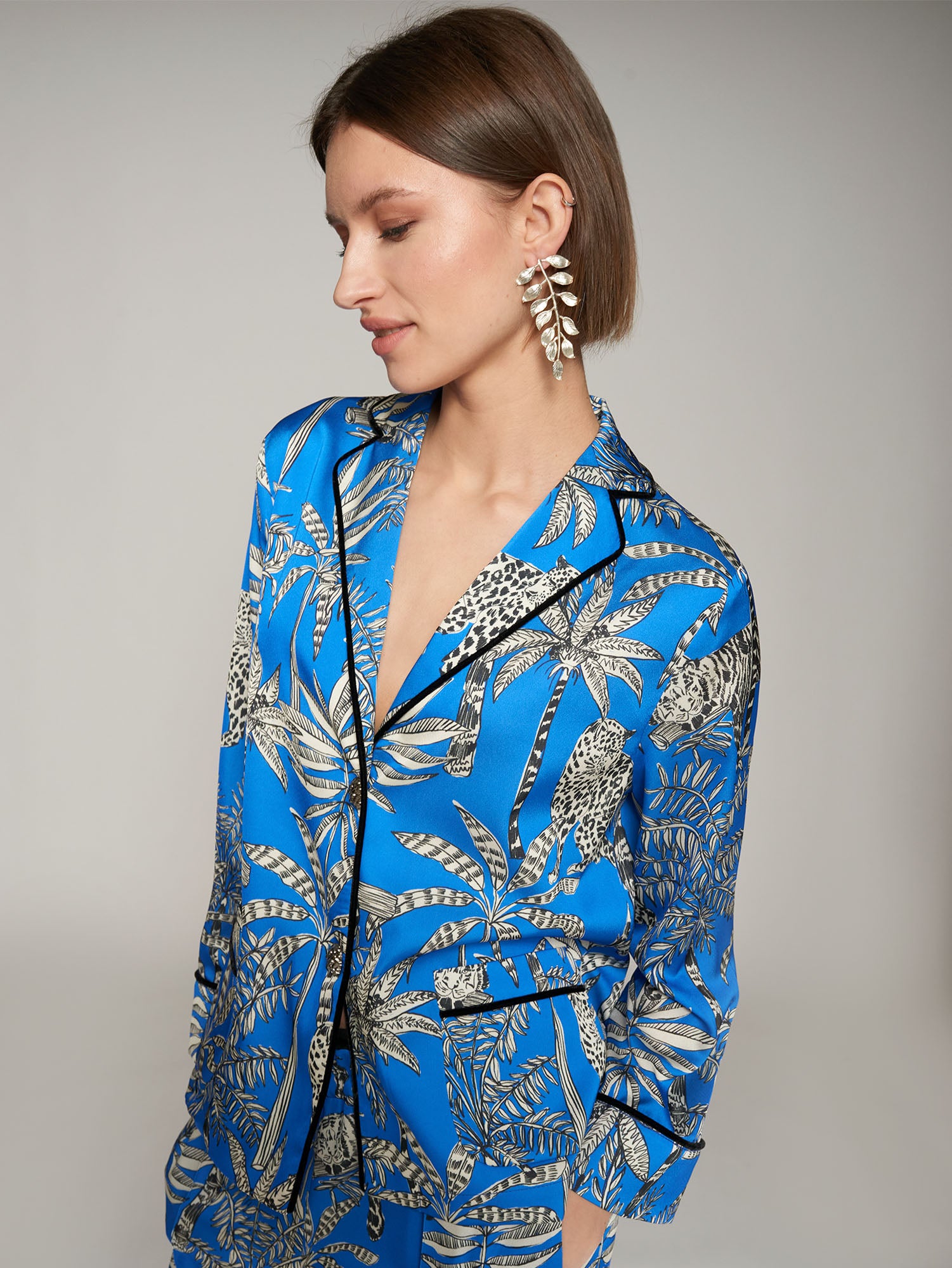 CHAQUETA MONY SELVA AZULON ESTAMPADO