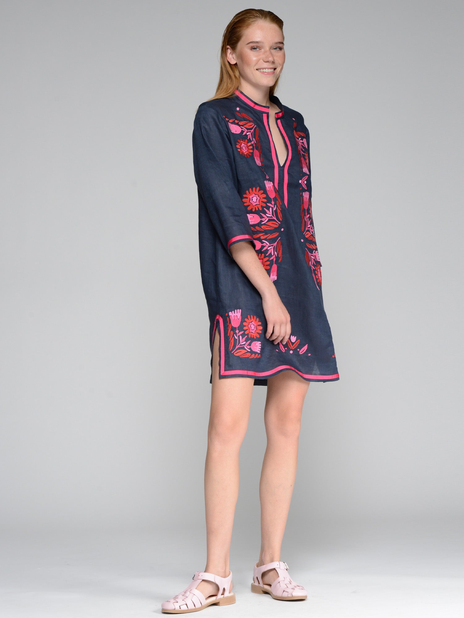 VESTIDO KAFTAN DILETTA EMB LINO AZUL MARINO
