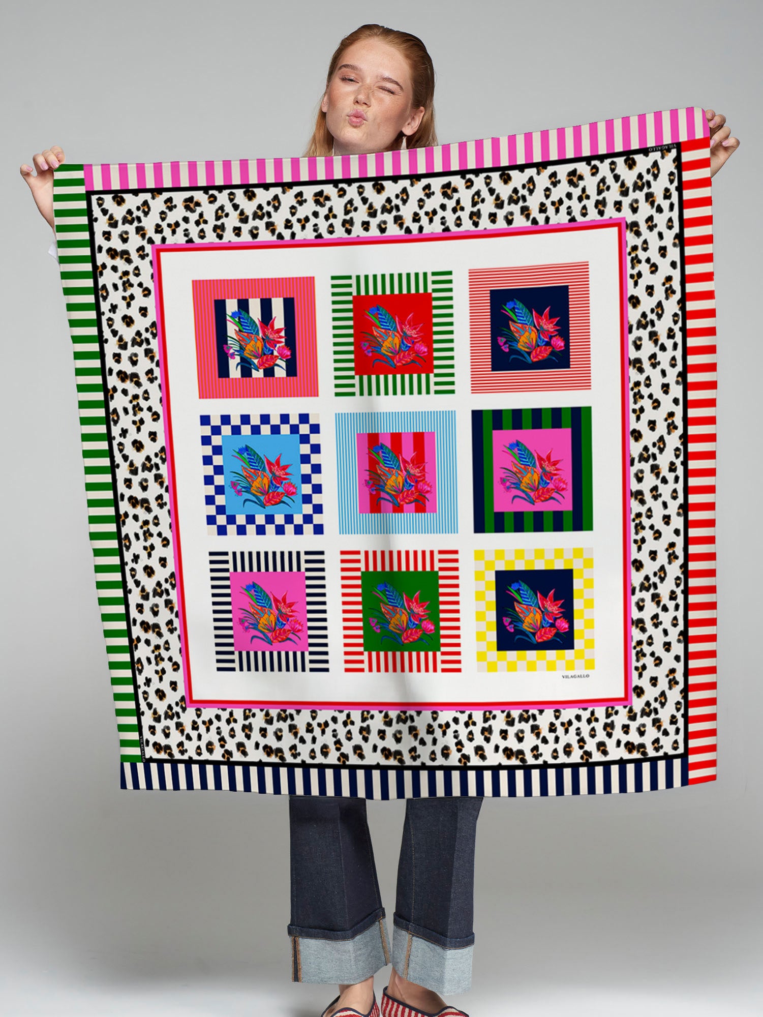 FOULARD SILK FLORES Y ANIMAL SEDA