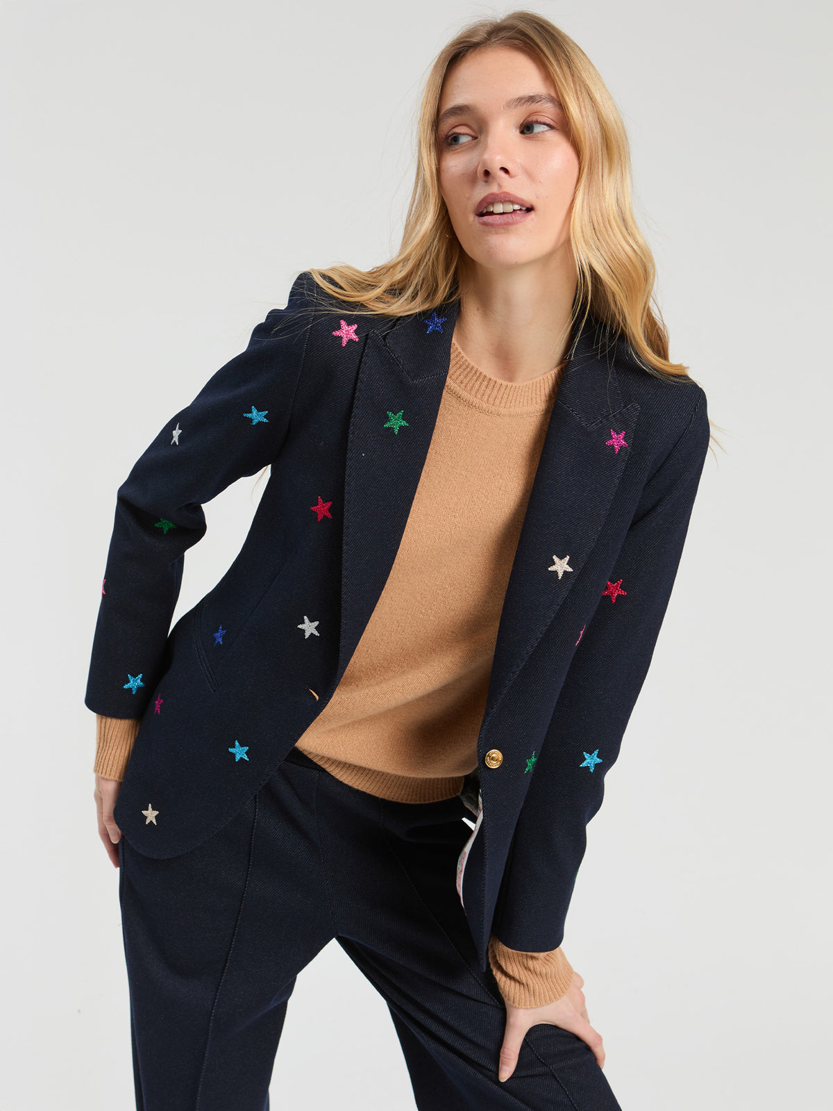 CHAQUETA PUNTO MARINO ESTRELLAS BORDADAS