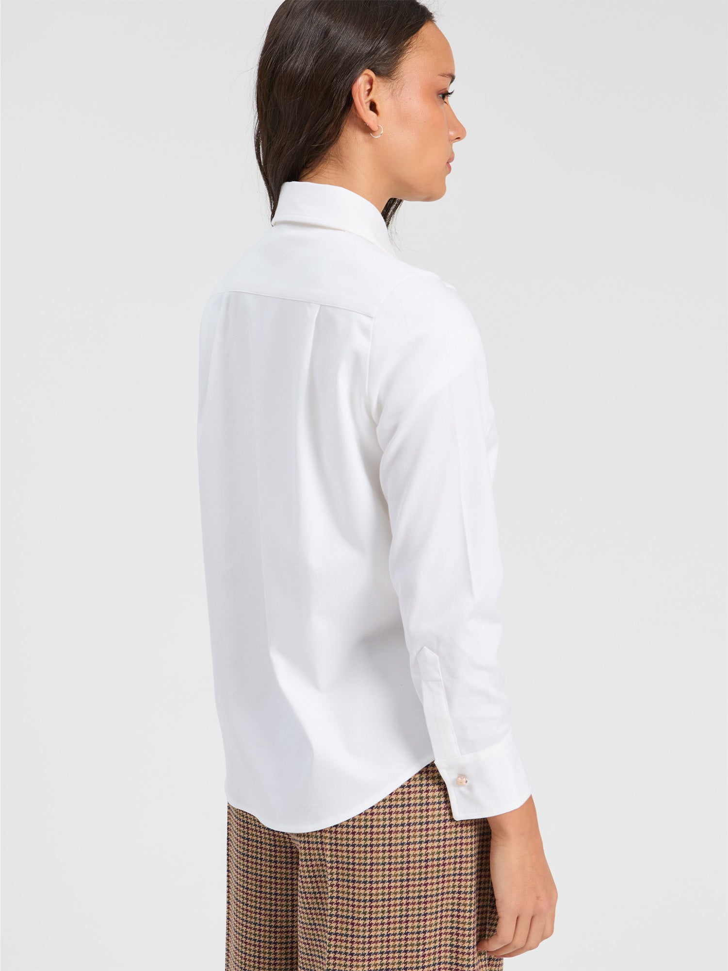 WHITE HERRINGBONE SHIRT WITH CAT EMBROIDERY