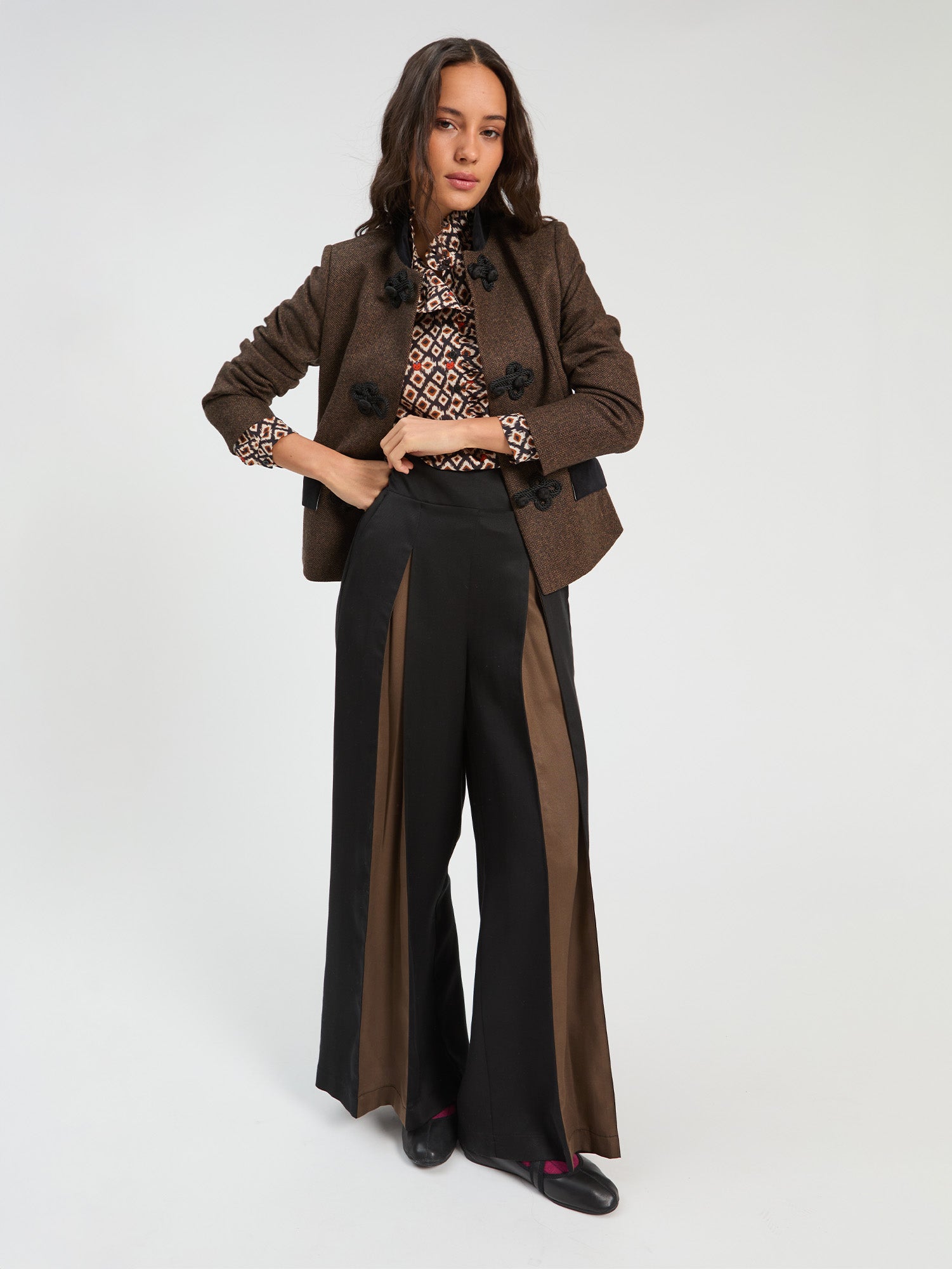 BLACK AND BROWN TWO-TONE TROUSERS