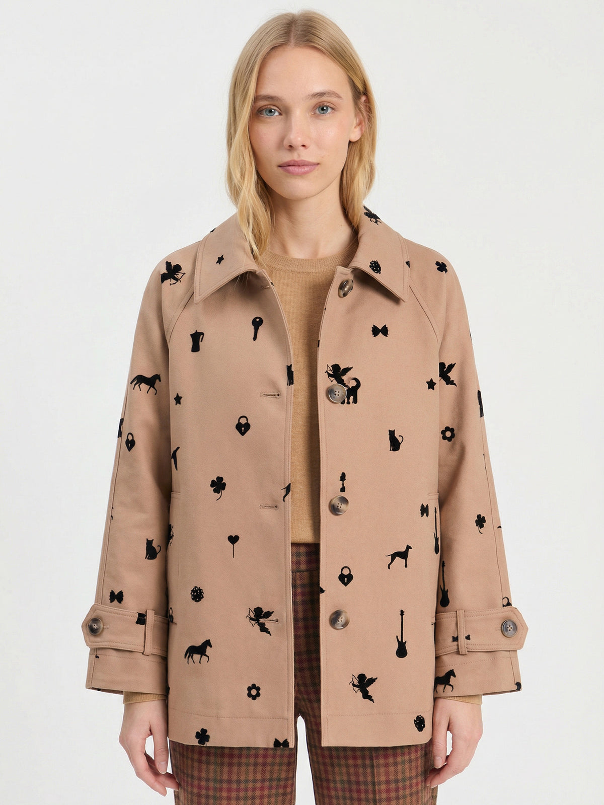 BEIGE JACKET BLACK FLOCKING