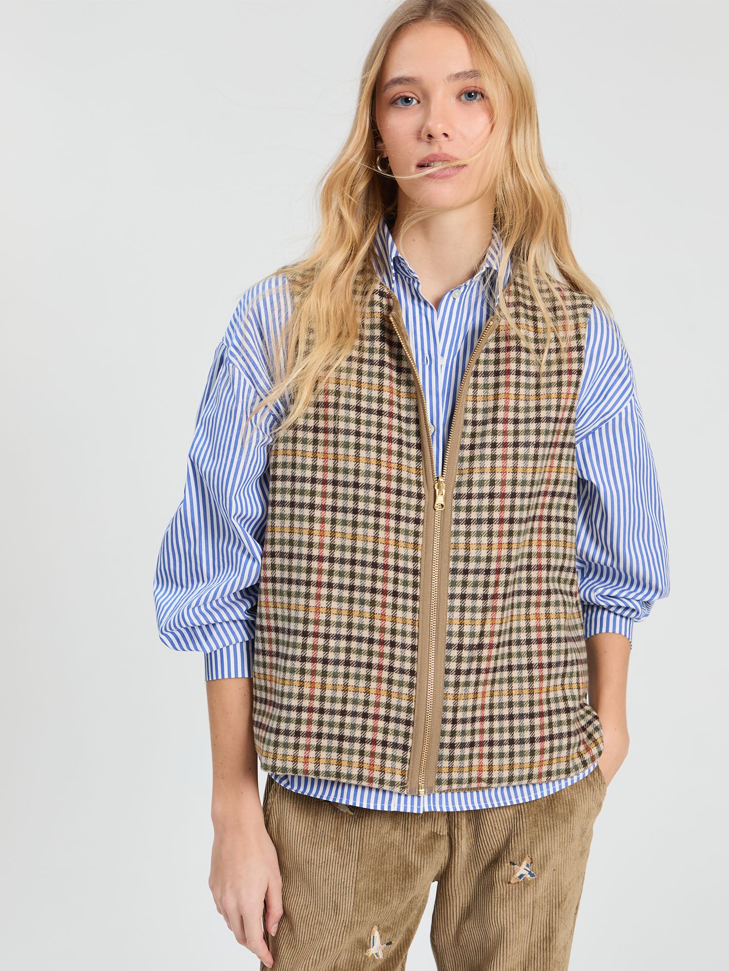 REVERSIBLE CORDUROY VEST CAMEL AND PLAID