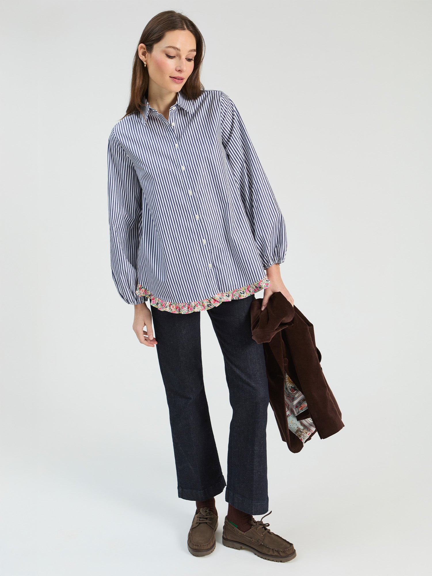 STRIPED SHIRT FRILL MINI FLOWER ON THE HEM
