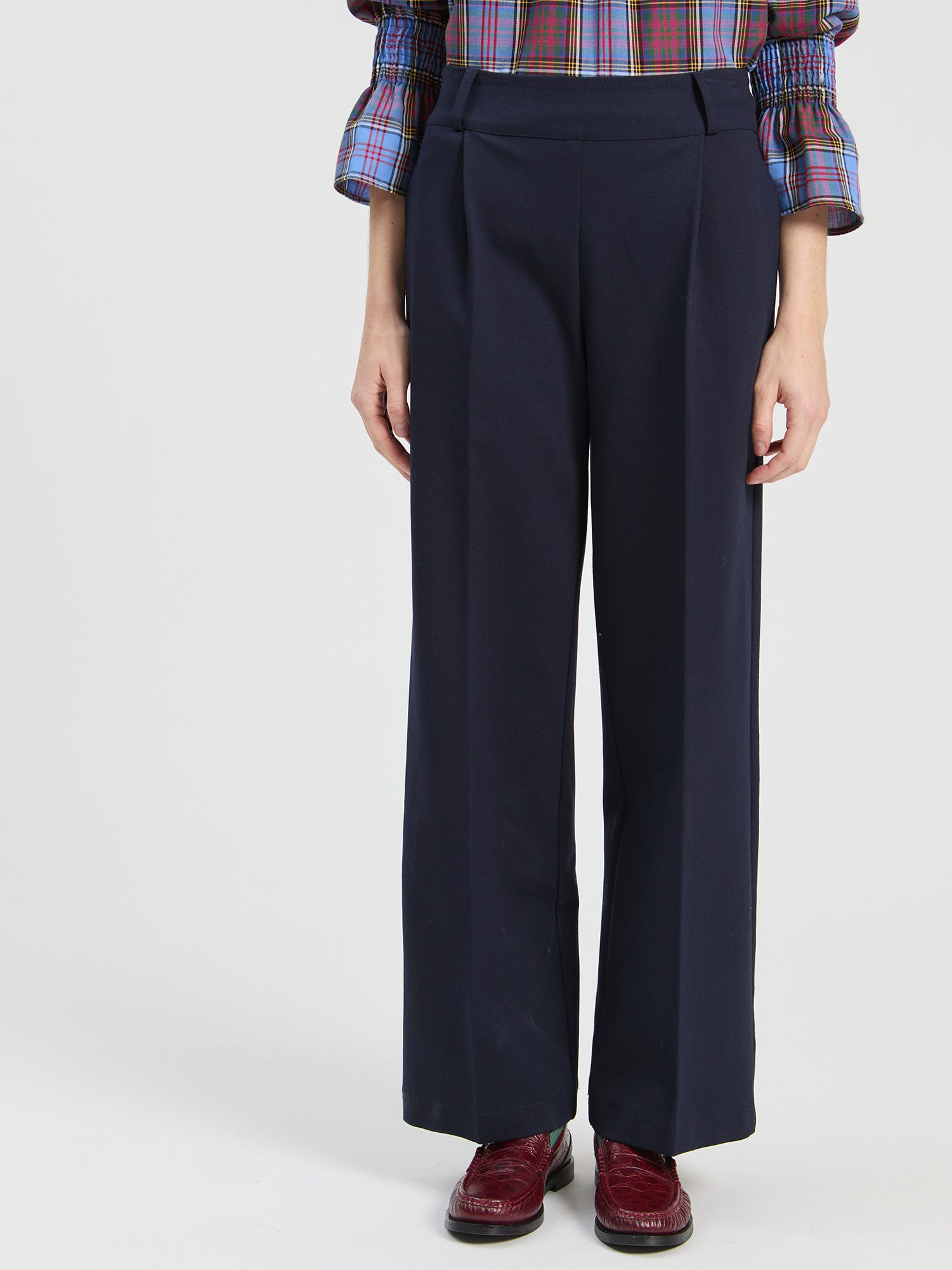 NAVY KNIT TROUSERS