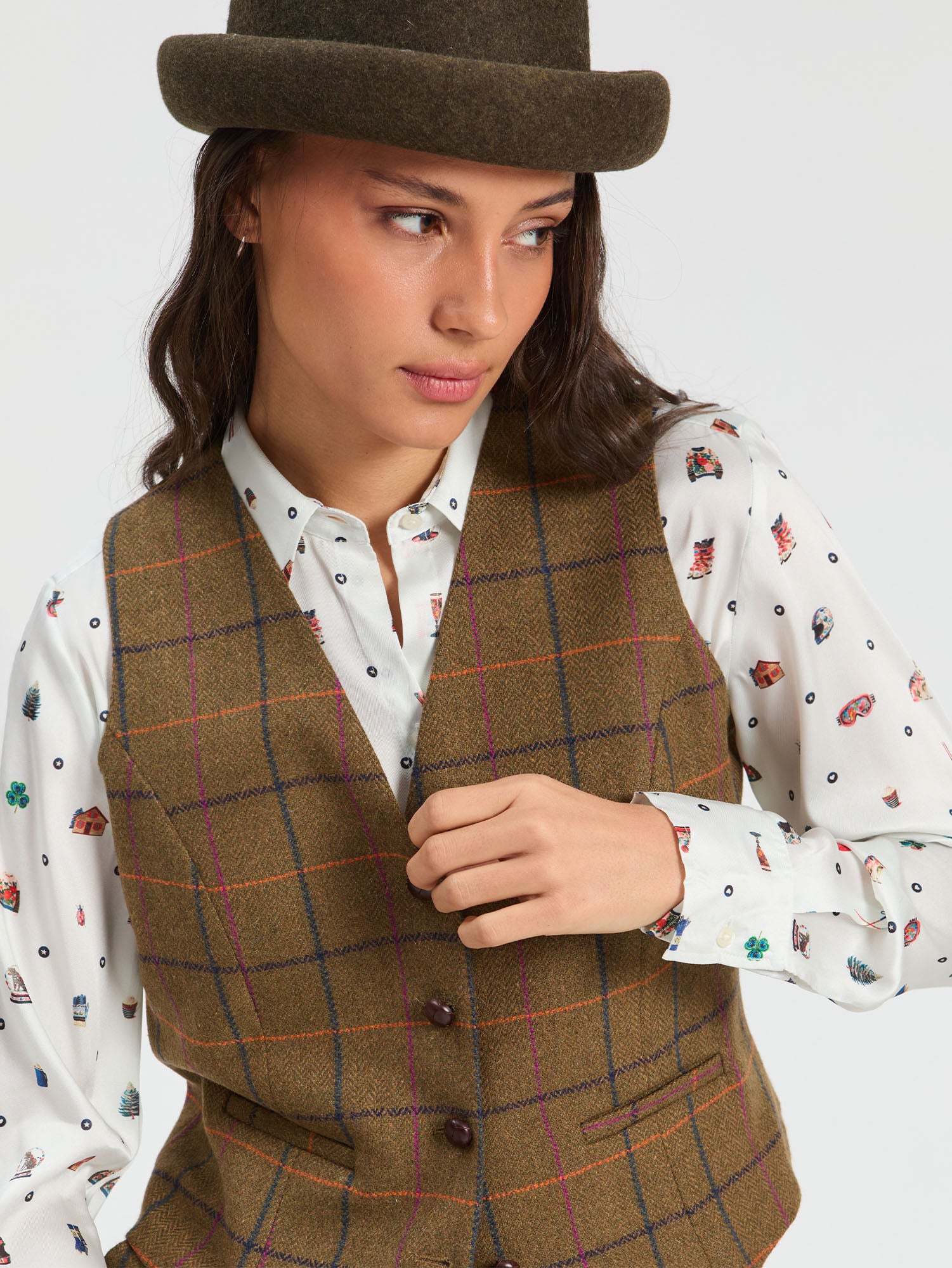 PLAID CAMEL VEST