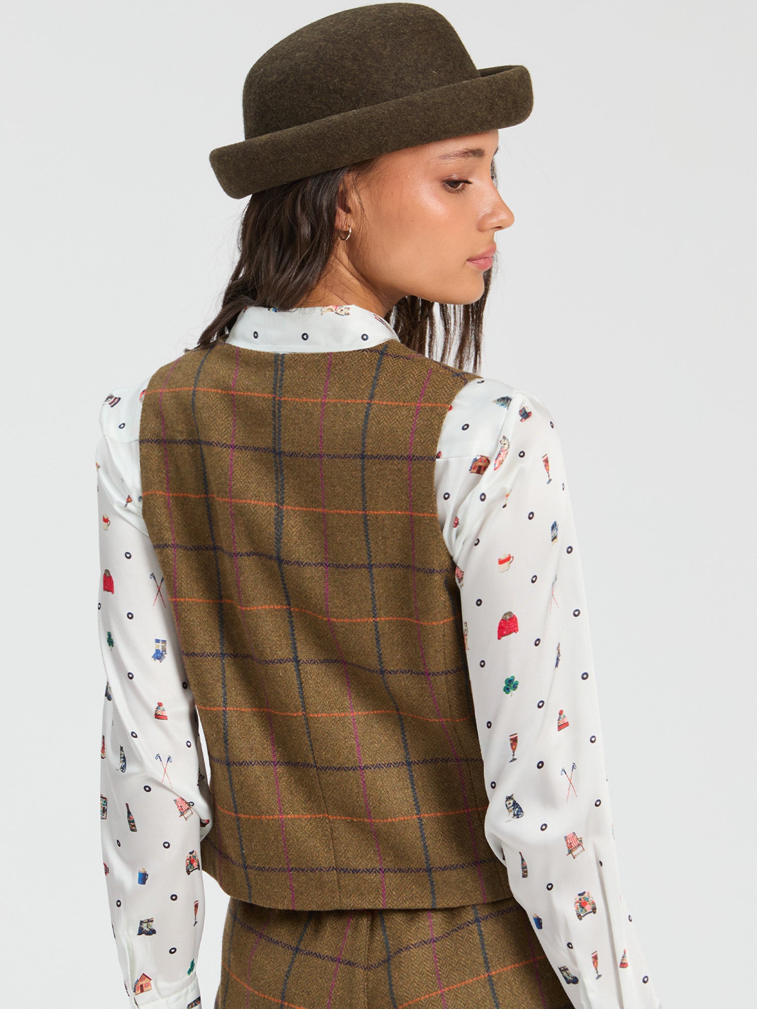 PLAID CAMEL VEST