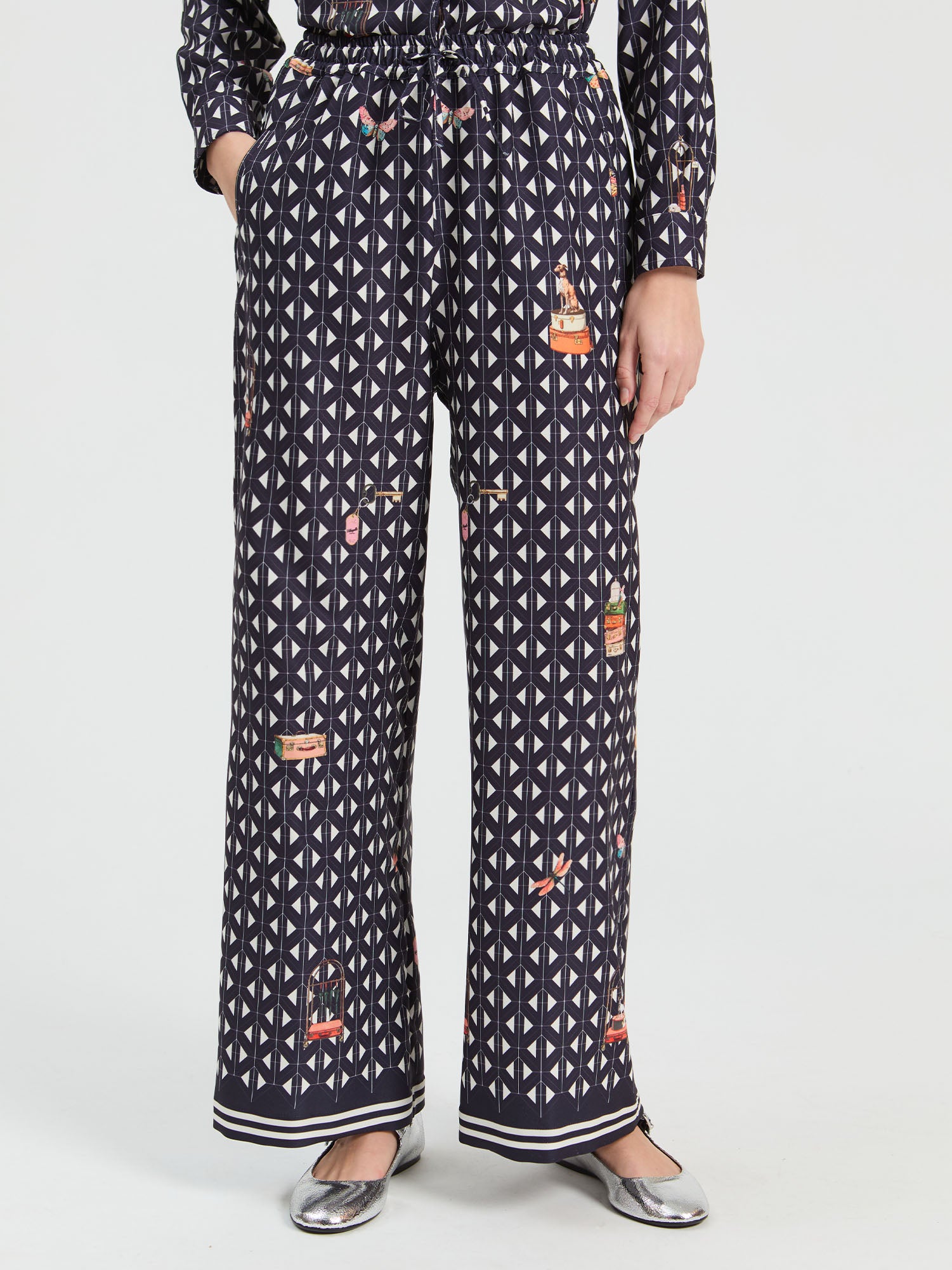 GEOMETRIC MARINE HOTEL PANTS