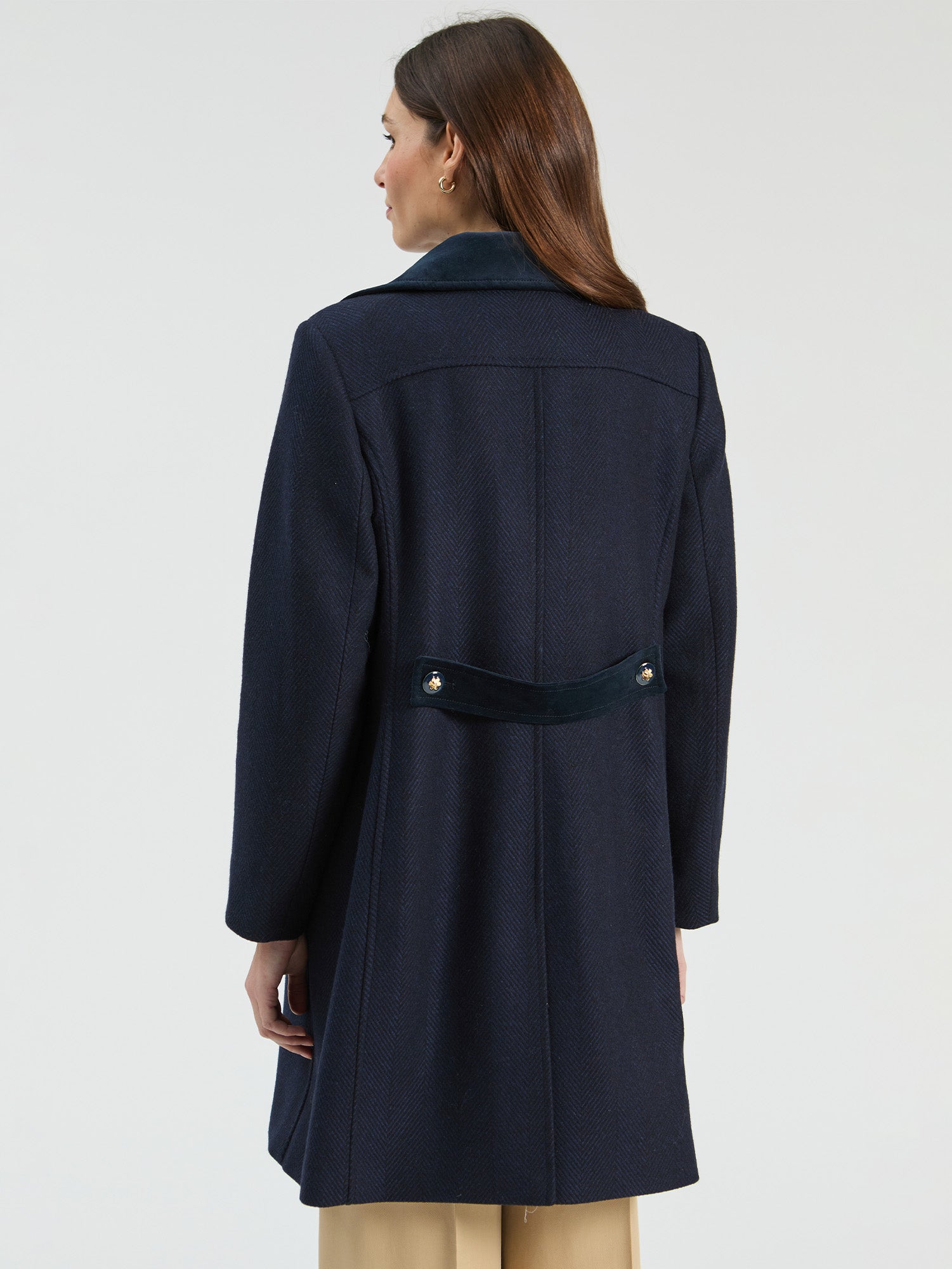 HERRINGBONE NAVY COAT