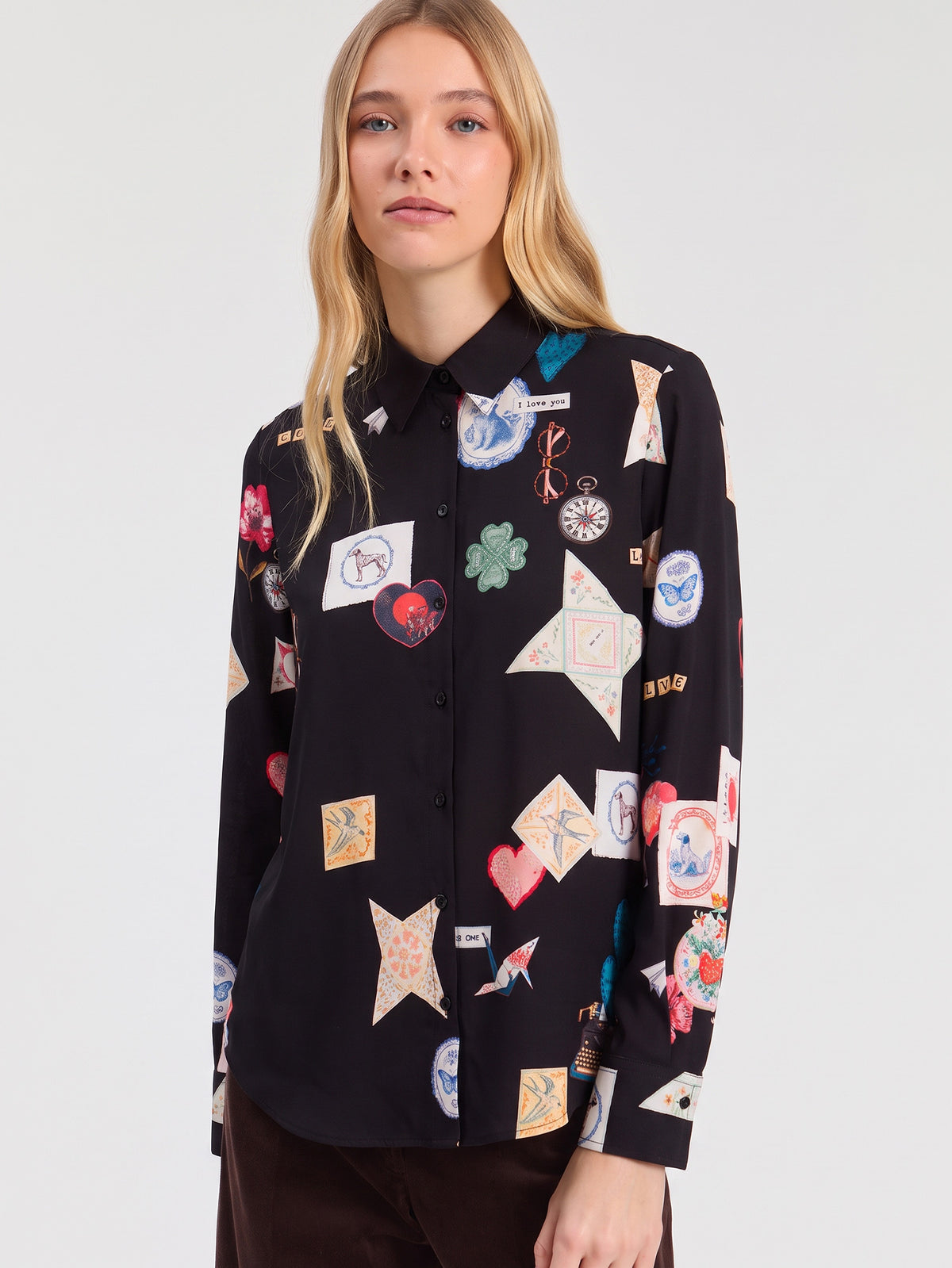CAMISA ESTAMPADA LOVE NEGRO MULTICOLOR