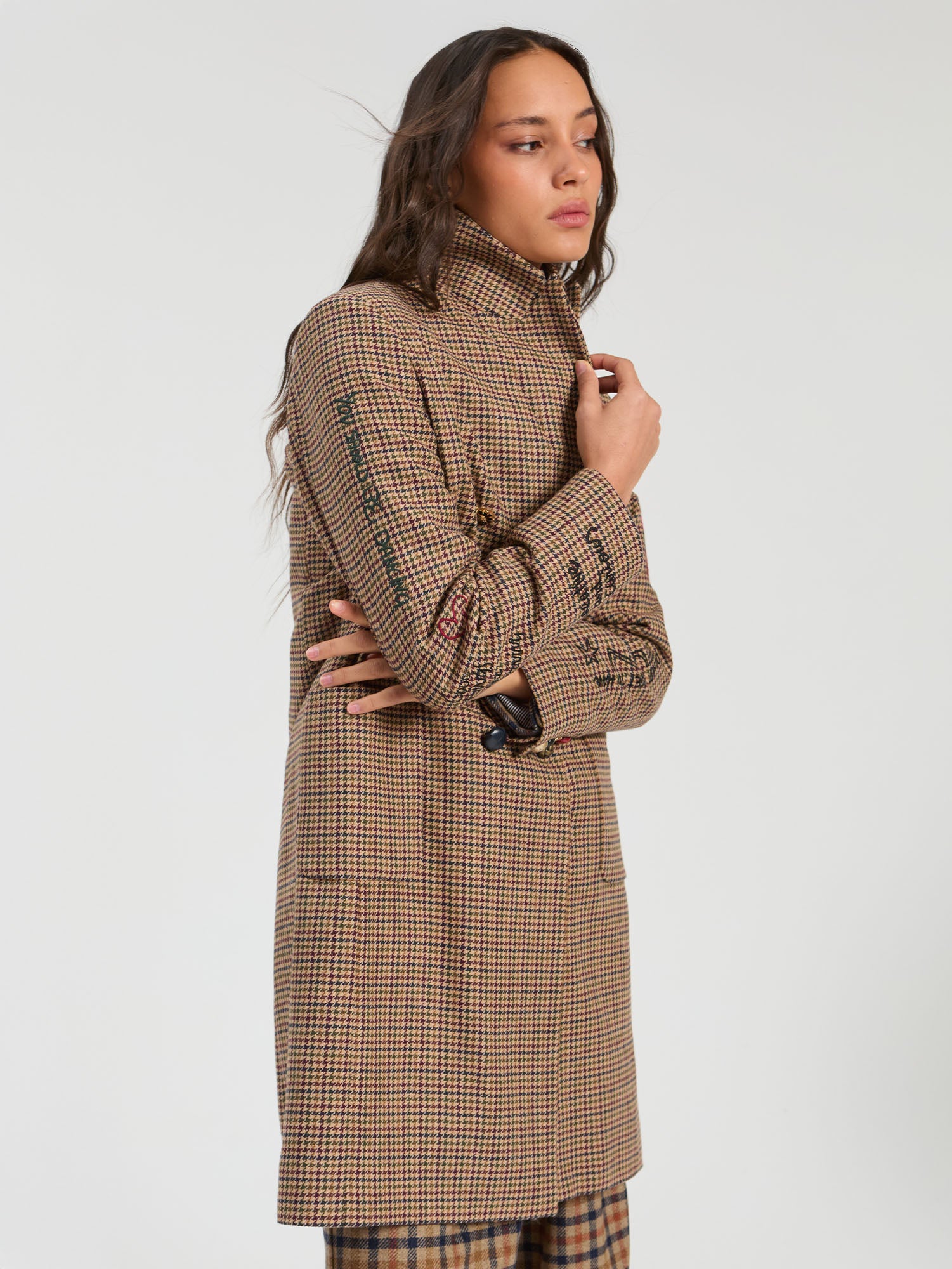 HOUNDSTOOTH BURGUNDY NORIA COAT