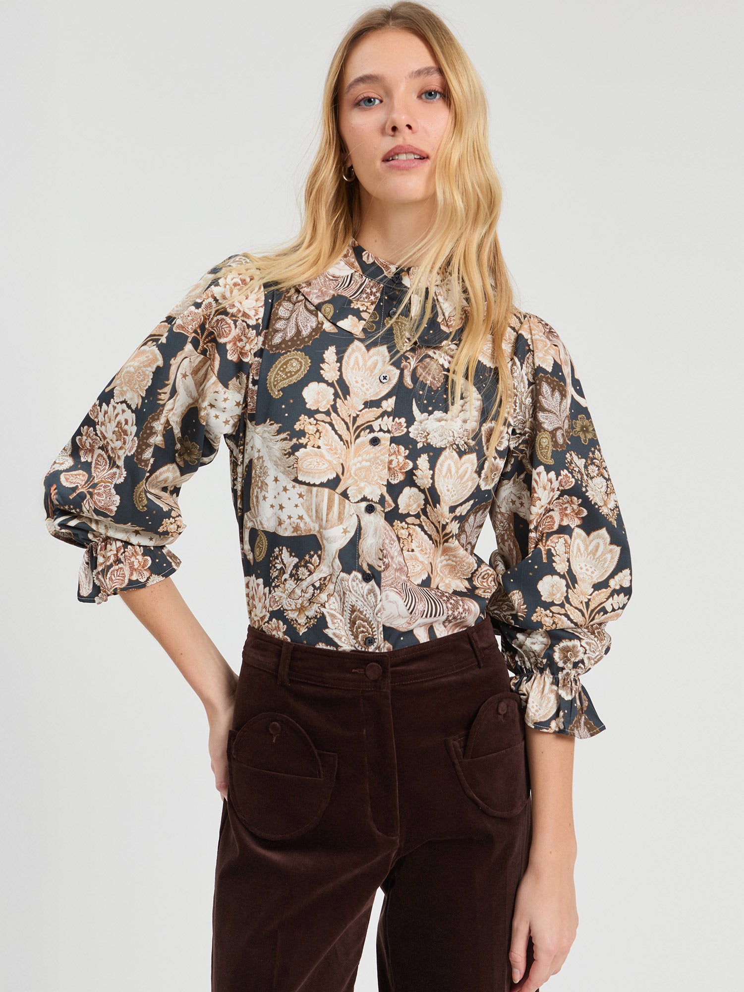 NAVY HORSE PRINT SHIRT