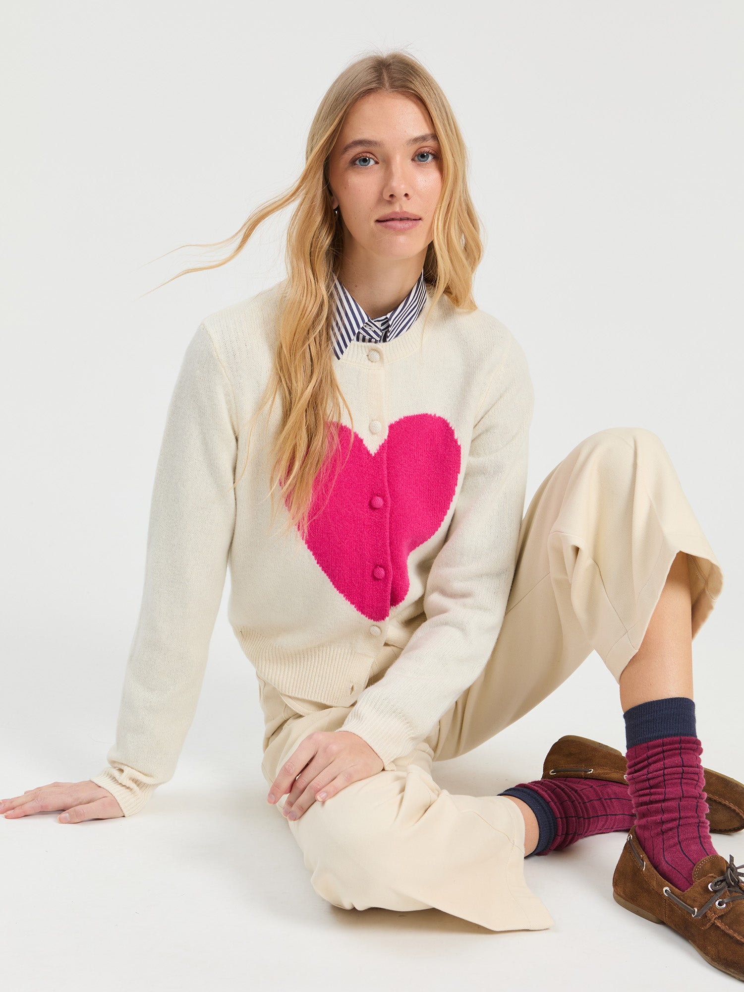 FUCHSIA ECRU HEART INTARSIA CARDIGAN