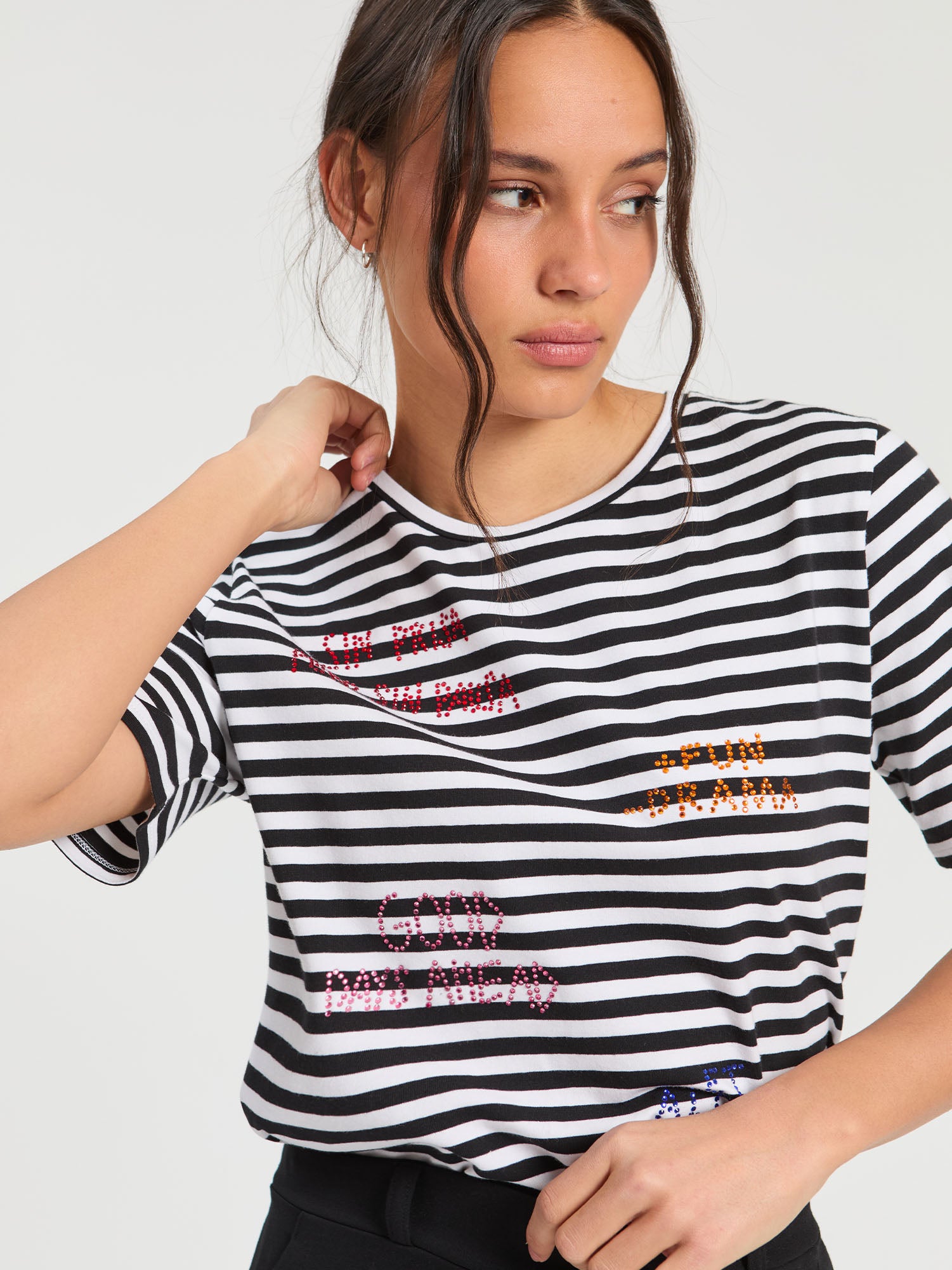 CAMISETA RAYAS NEGRO Y BLANCO FRASES