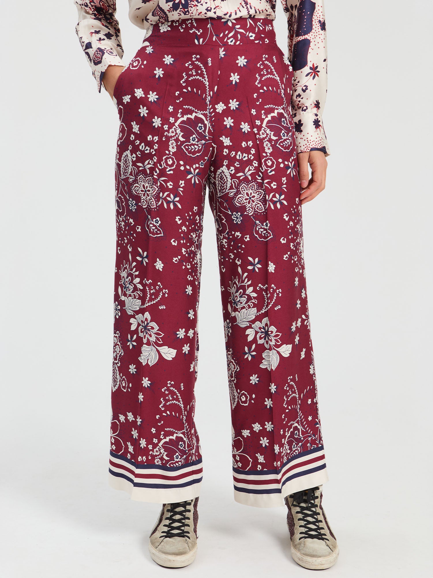 BURGUNDY STAR FLOWER TROUSERS
