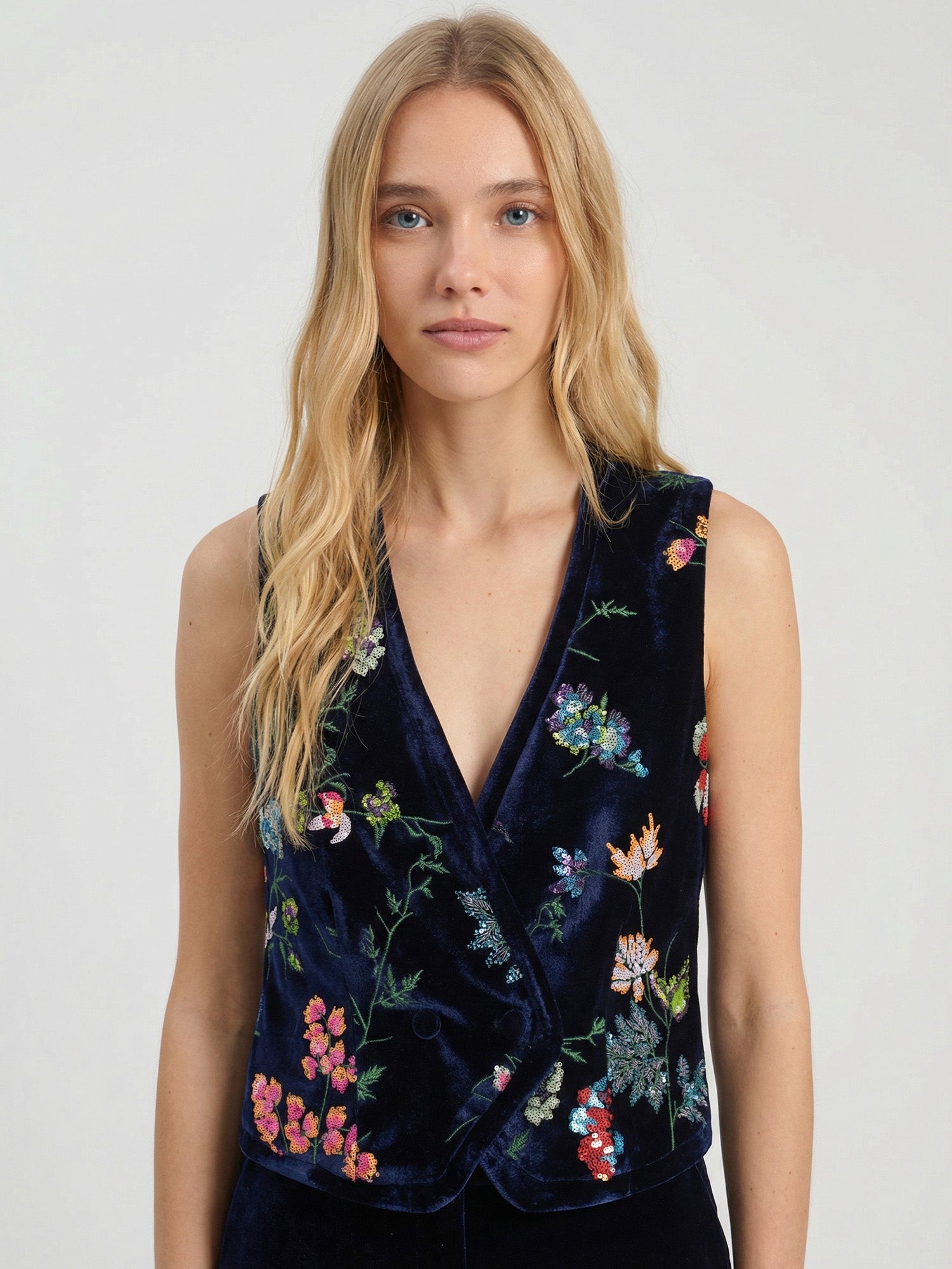 NAVY VELVET VEST WITH EMBROIDERED FLOWERS