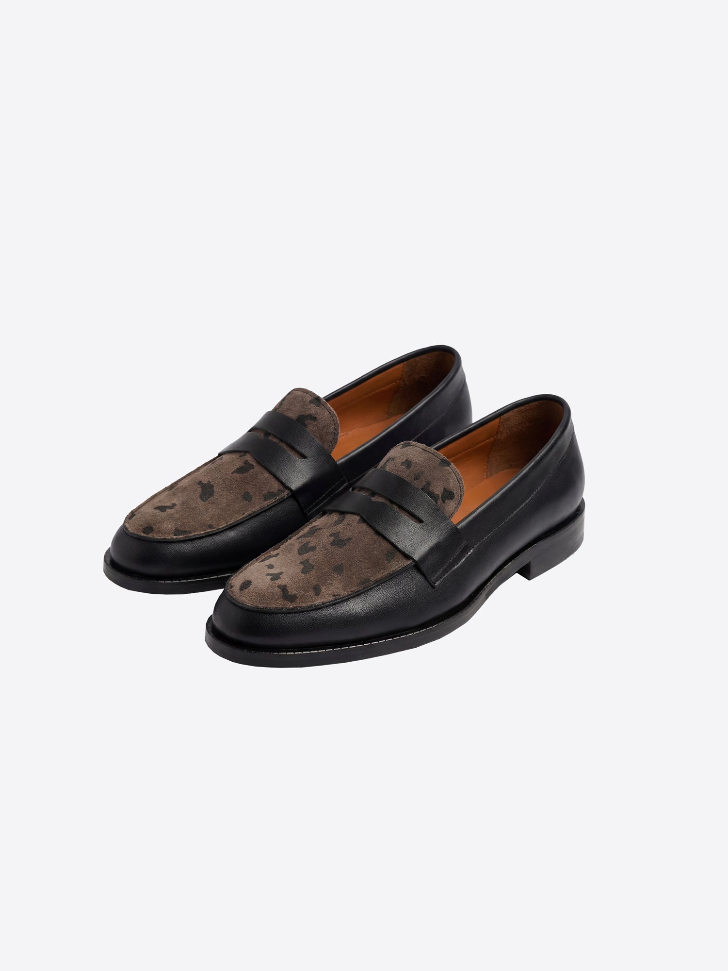 LEOPARD PRINT BLACK LOAFER
