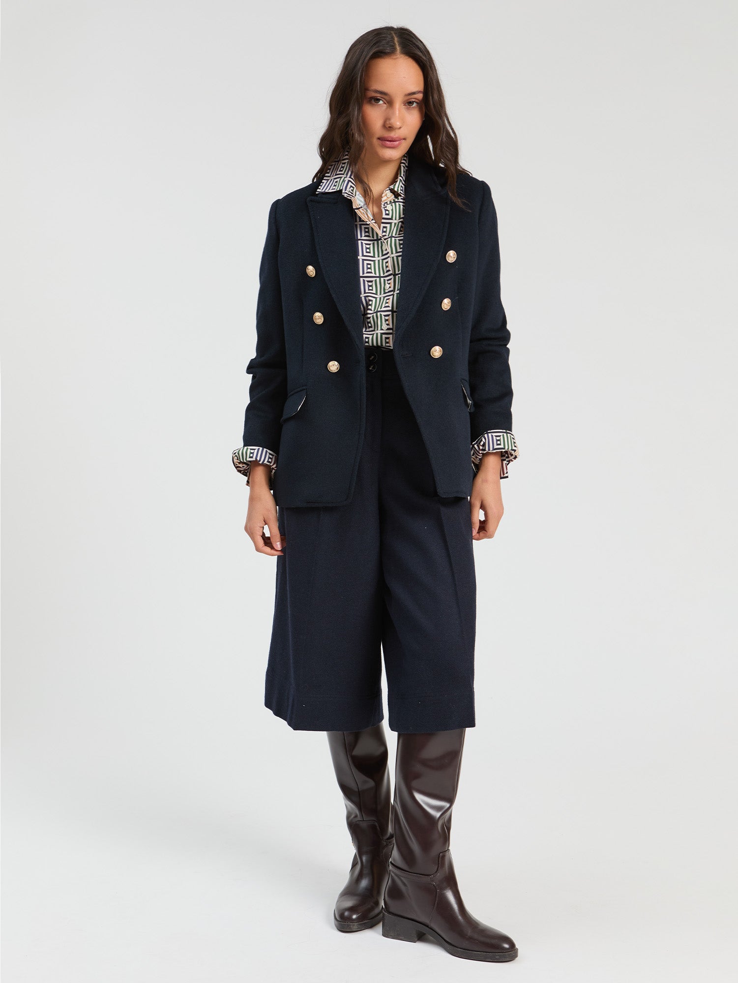 DOUBLE-BREASTED NAVY JACKET