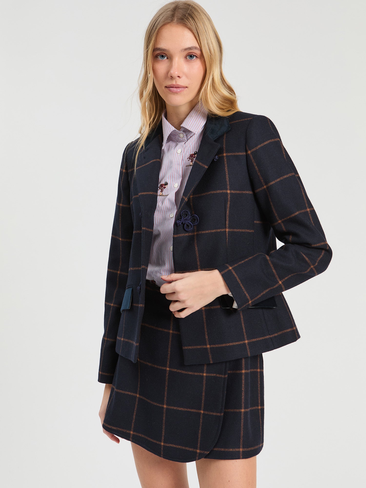 NAVY PLAID WOOL SKIRT XL