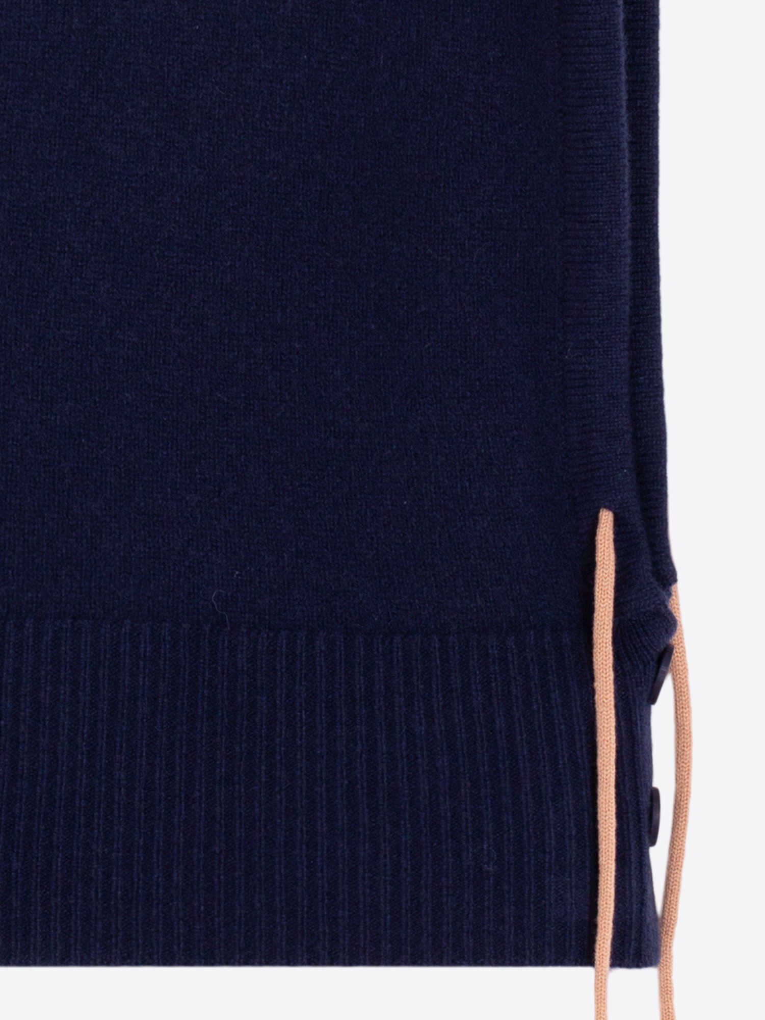 NAVY AND GREY KNITTED HOOD