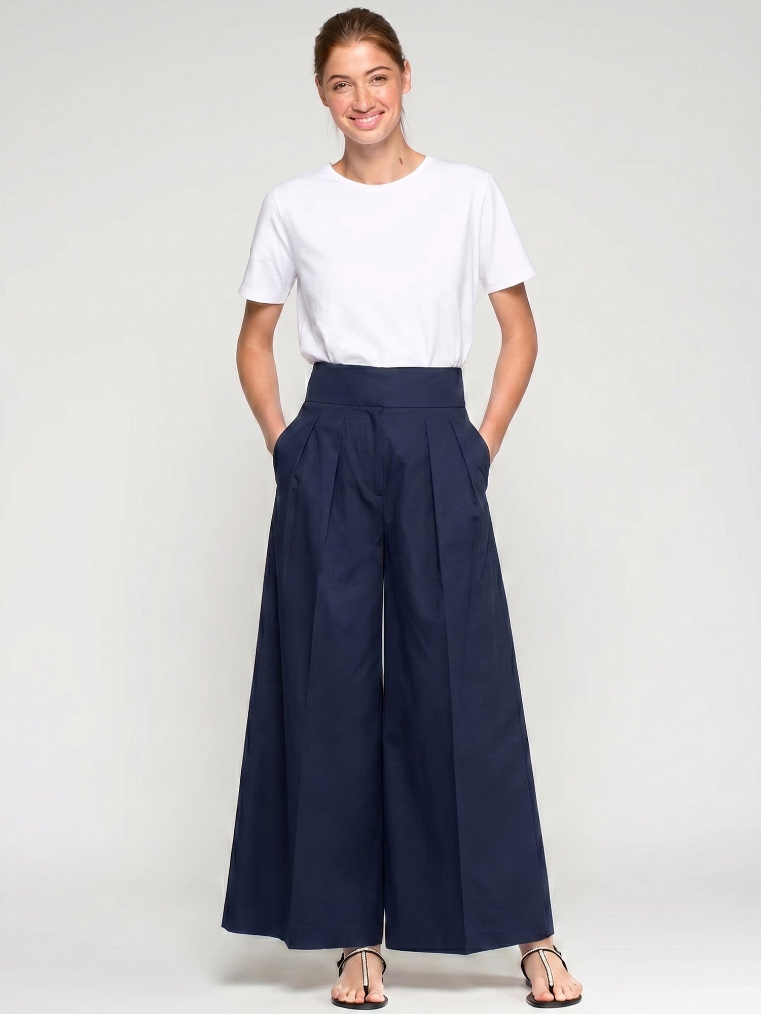 PANTALÓN AZUL MARINO PIERNA ANCHA