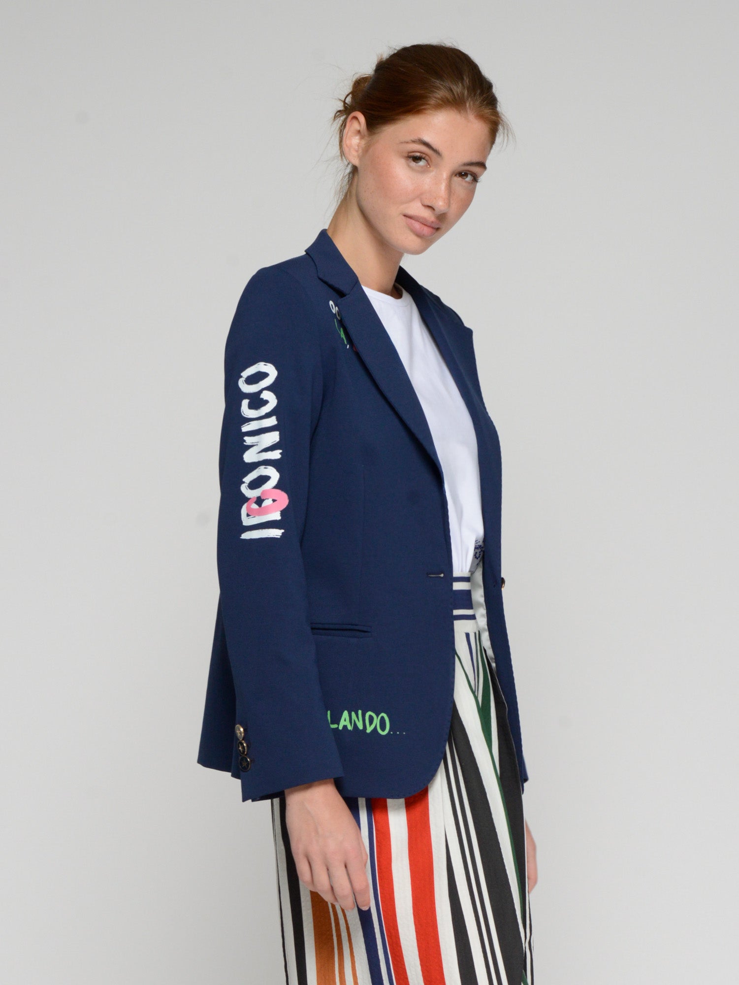 CHAQUETA AZUL CAUTION