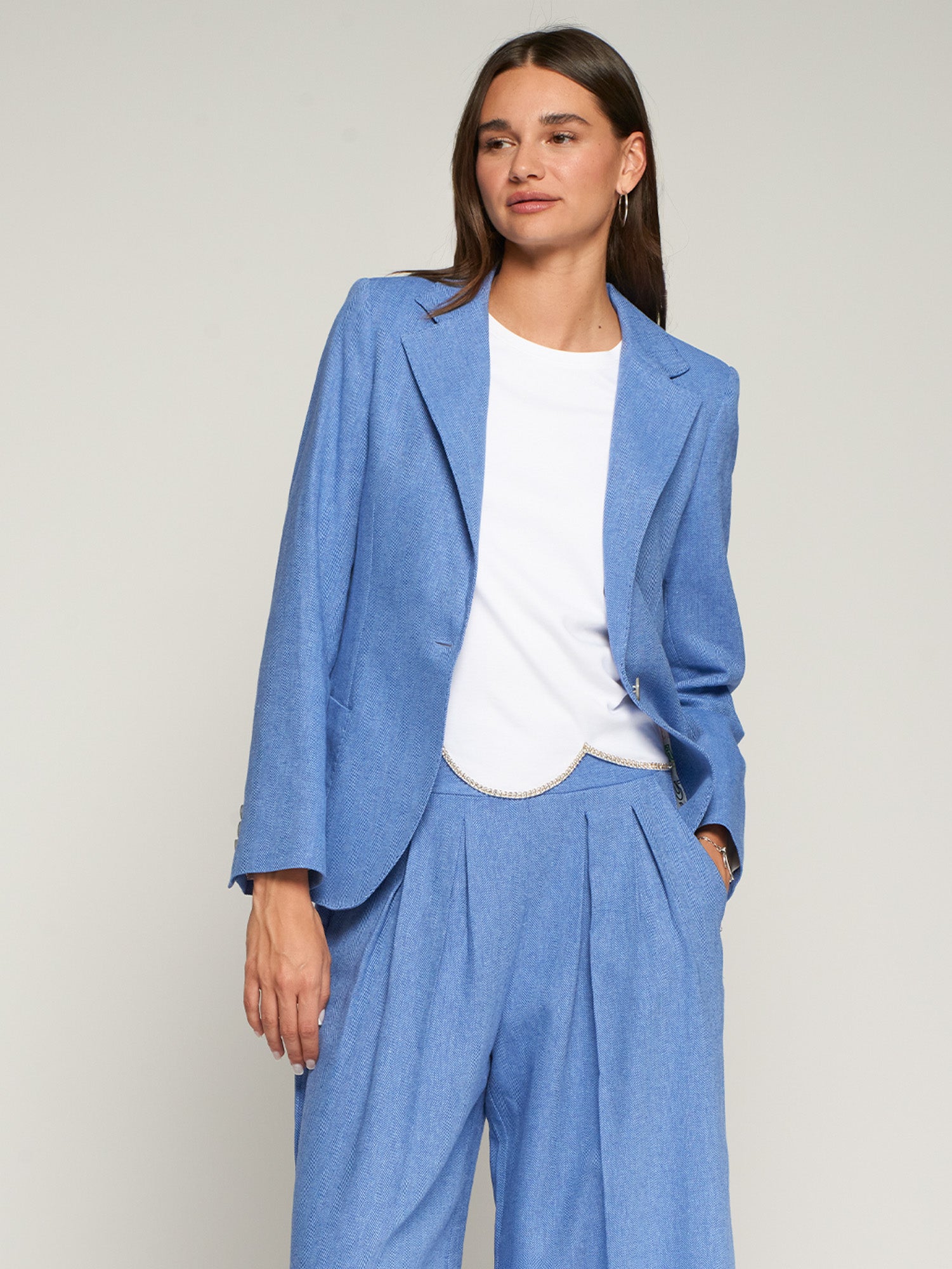 CHAQUETA AZUL CLARO BOLSILLOS DELANTEROS