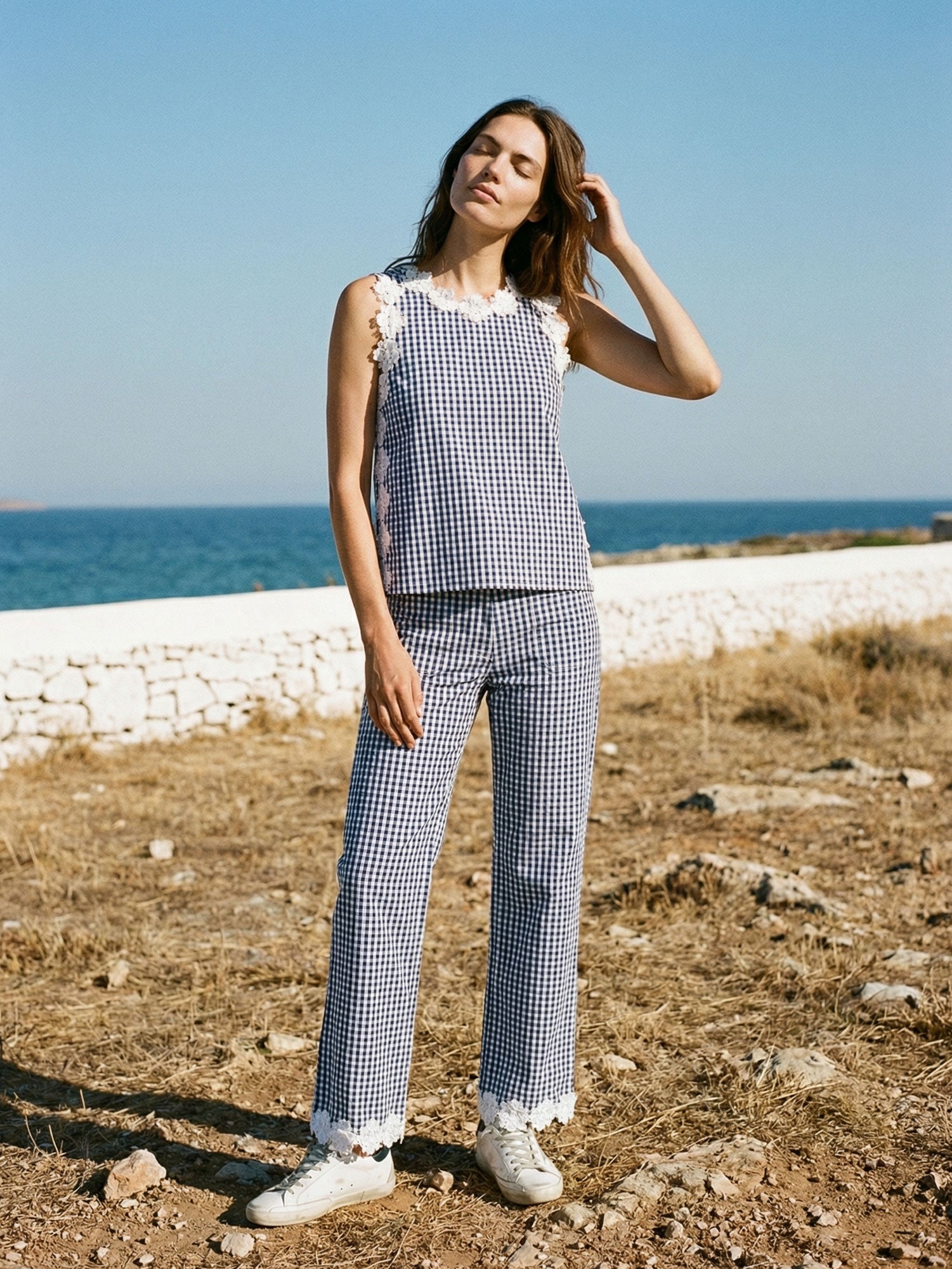 PANTALÓN VICHY AZUL ENCAJE
