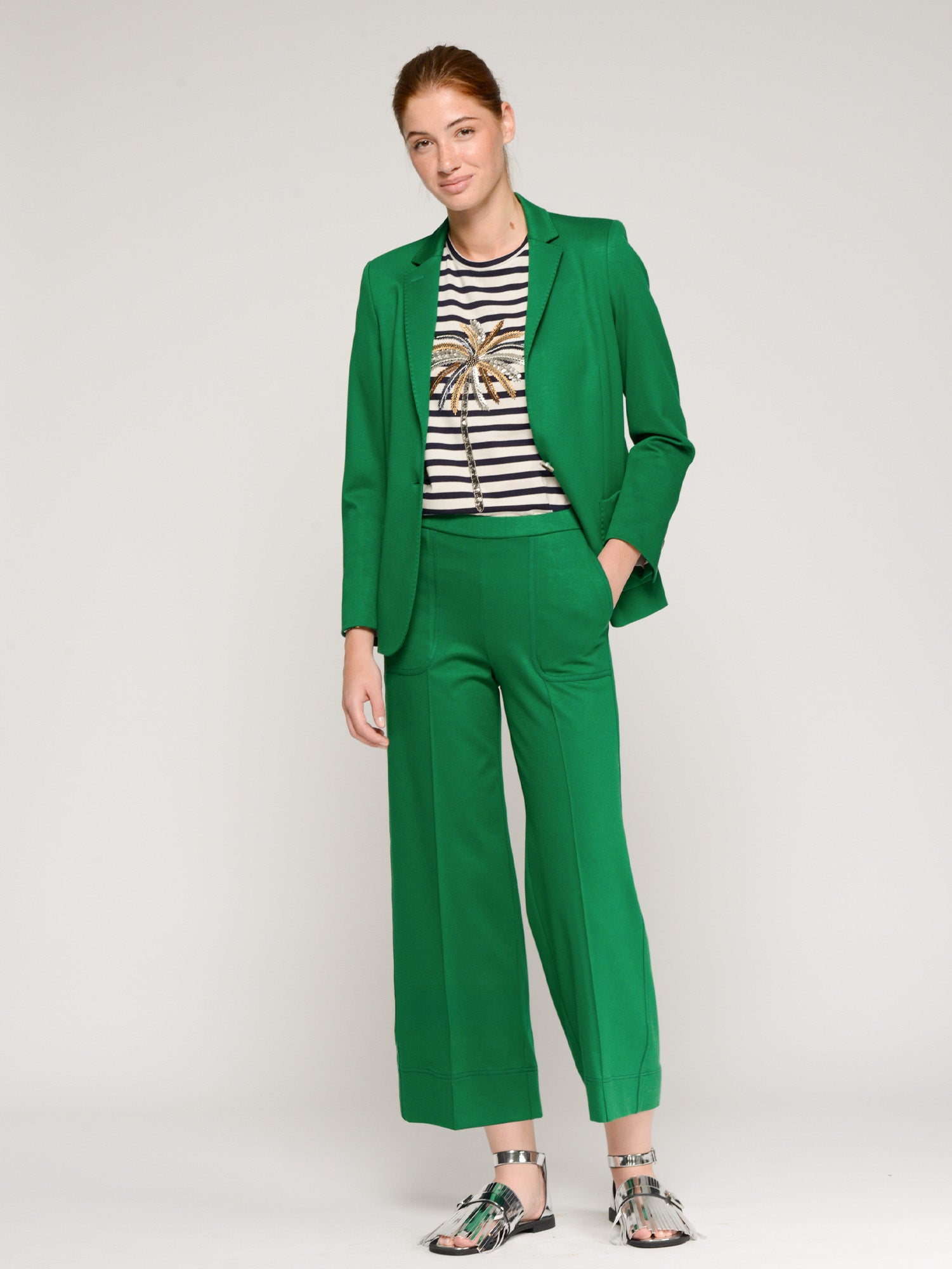 PANTALÓN VERDE ANCHO COSTURAS DELANTERAS
