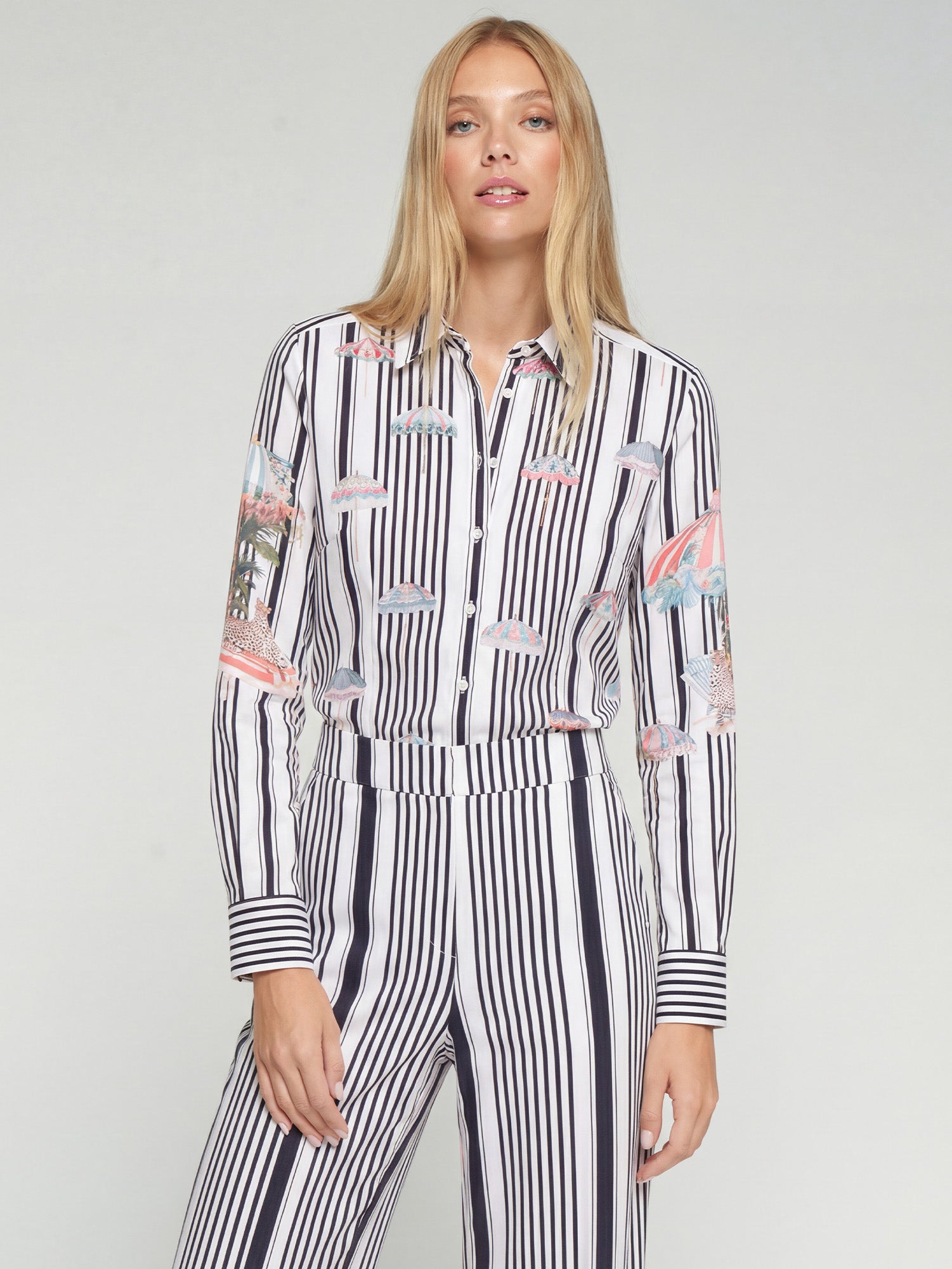 CAMISA RAYAS NEGRO ESTAMPADO SOMBRILLAS