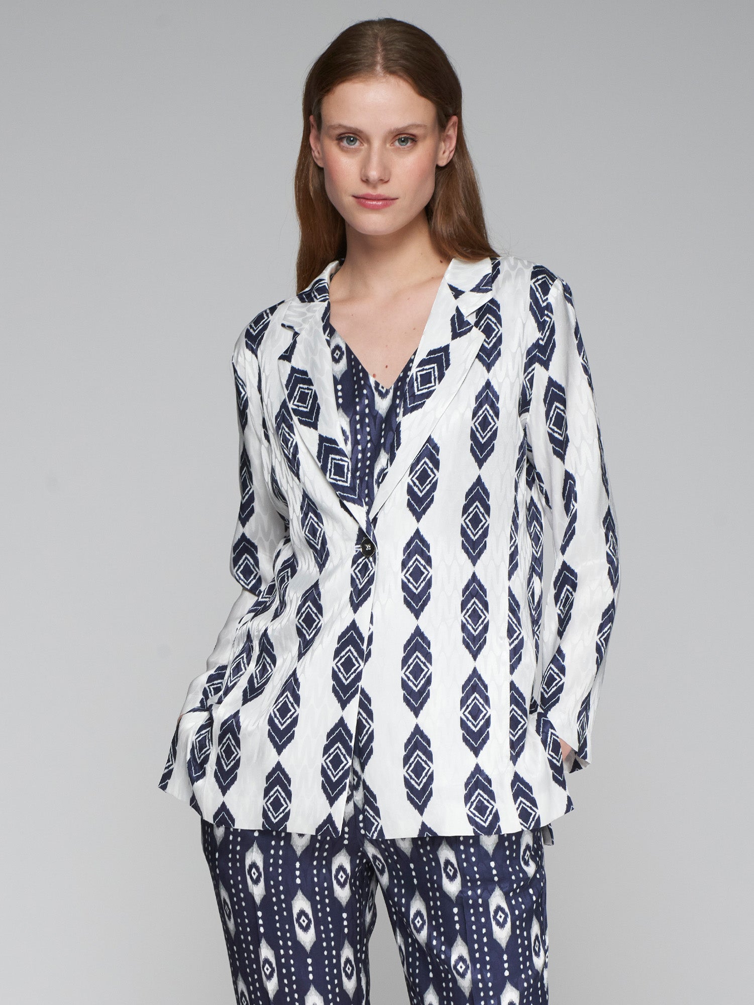 CHAQUETA ALINA IKAT BLANCO JACQUARD
