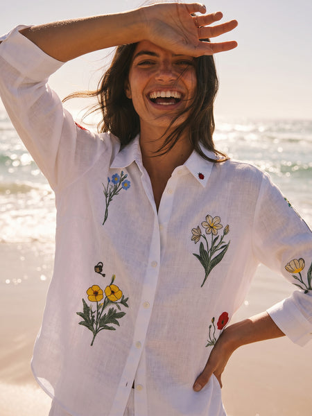 White shirt embroidered flowers woman I Vilagallo