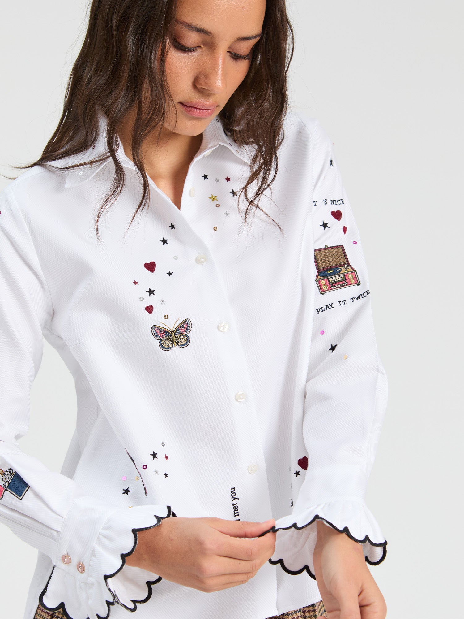 WHITE SHIRT EMBROIDERED HOTEL VILAGALLO