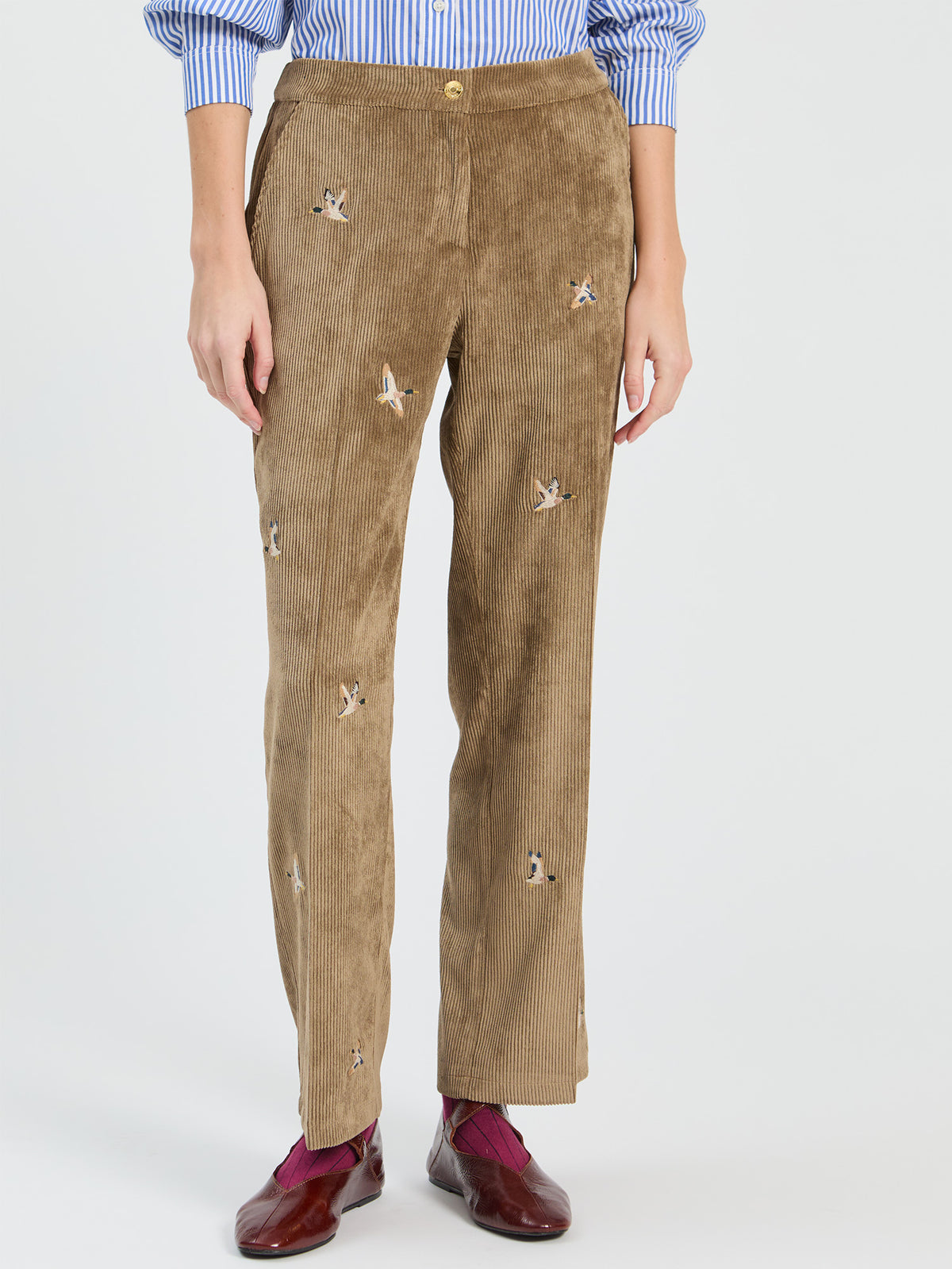 PANTALÓN CAMEL BORDADO