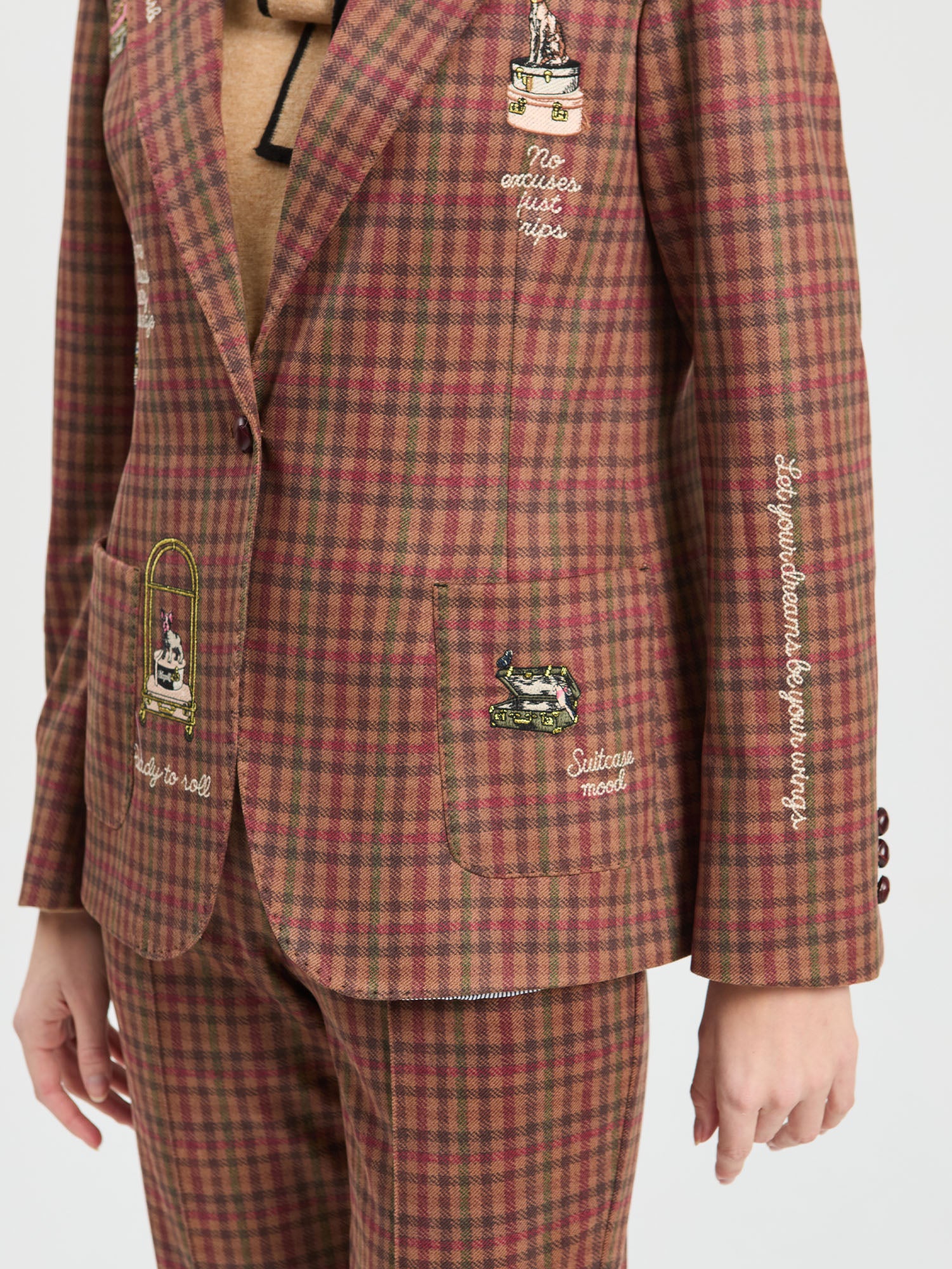 CHAQUETA BORDADO HOTEL PATA DE GALLO TEJA