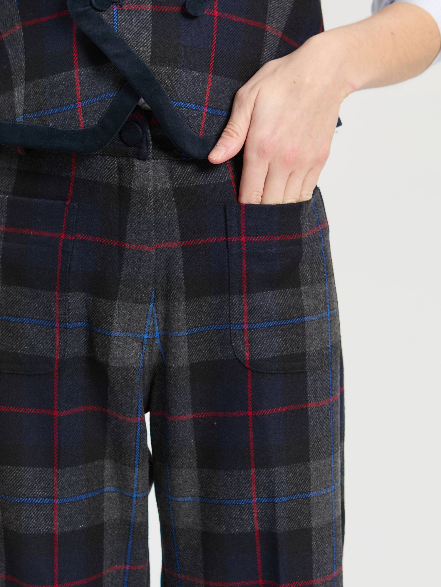 PANTALÓN CUADROS ESCOCES GRIS