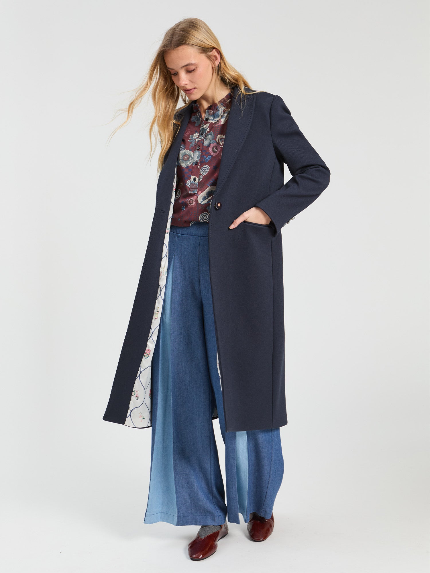 NAVY PONTÉ KNIT COAT