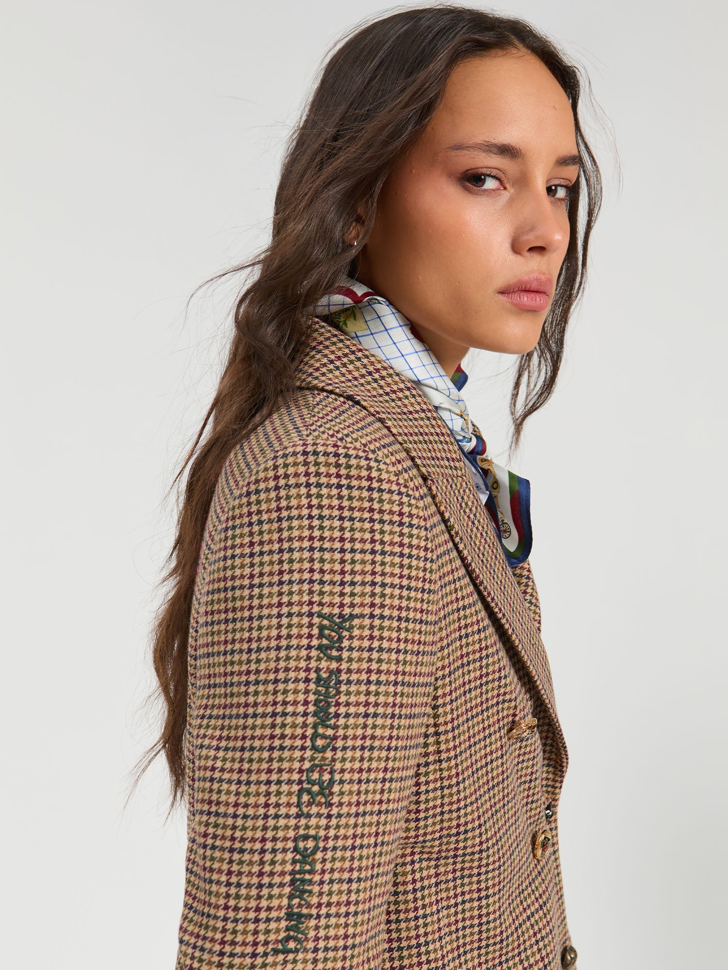 HOUNDSTOOTH BURGUNDY NORIA COAT