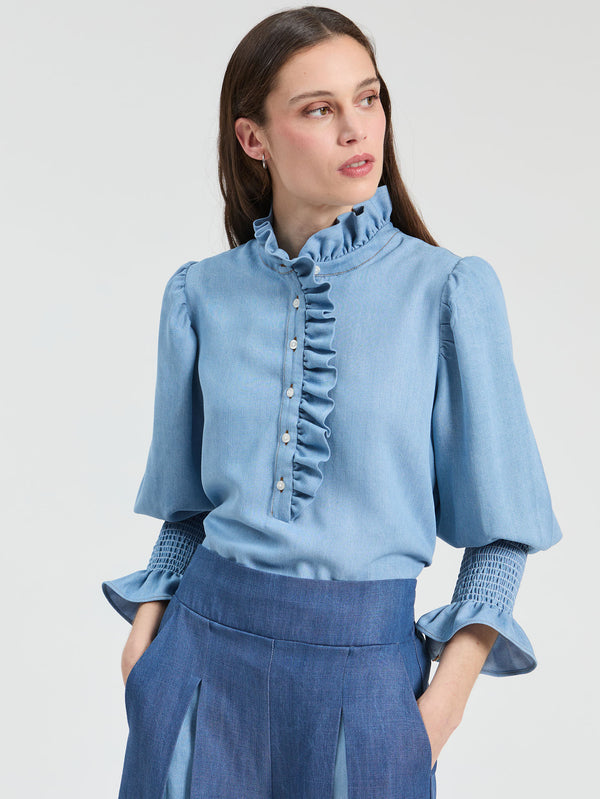 CAMISA AZUL DENIM VOLANTES FRONTALES