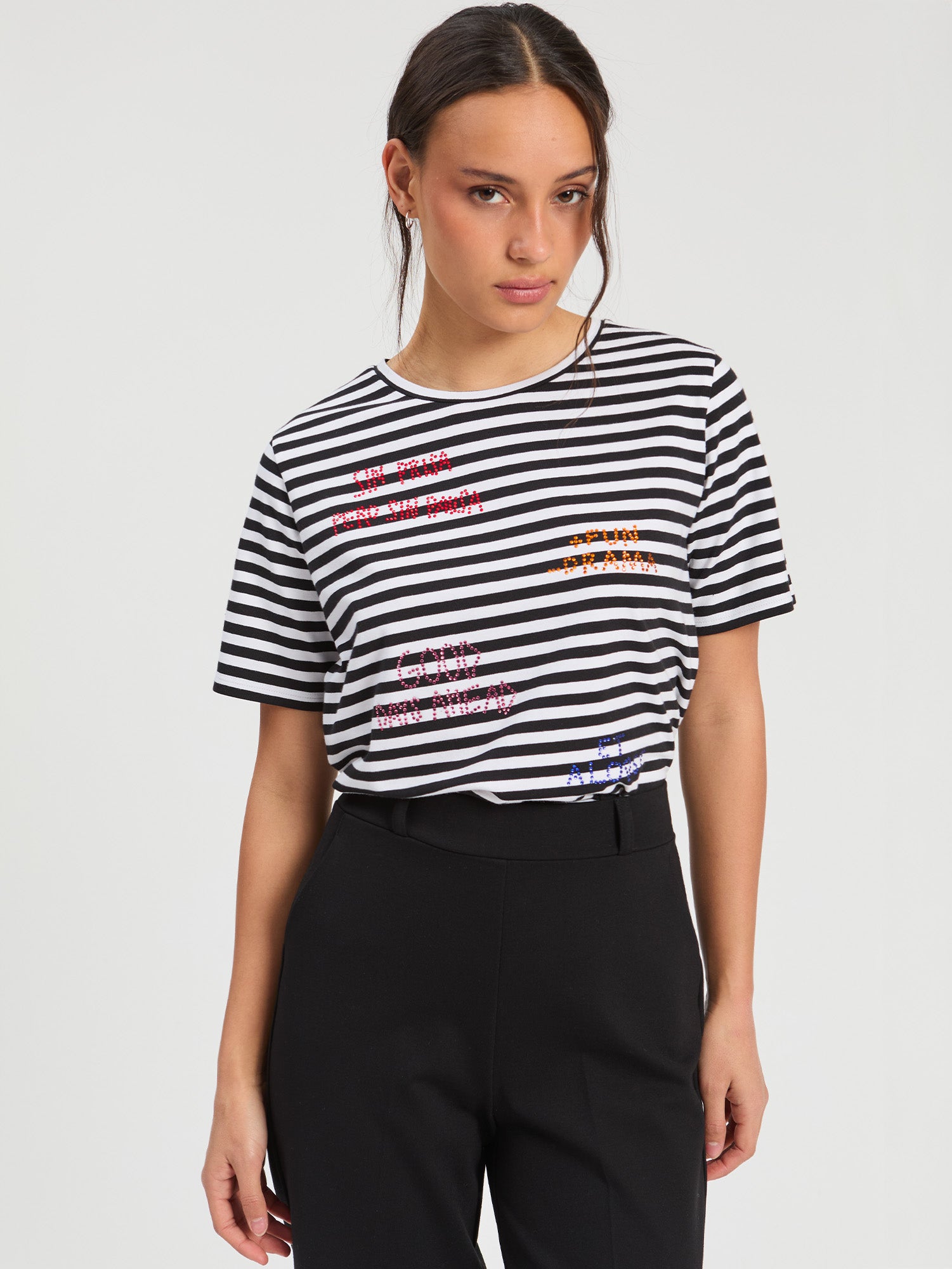 CAMISETA RAYAS NEGRO Y BLANCO FRASES