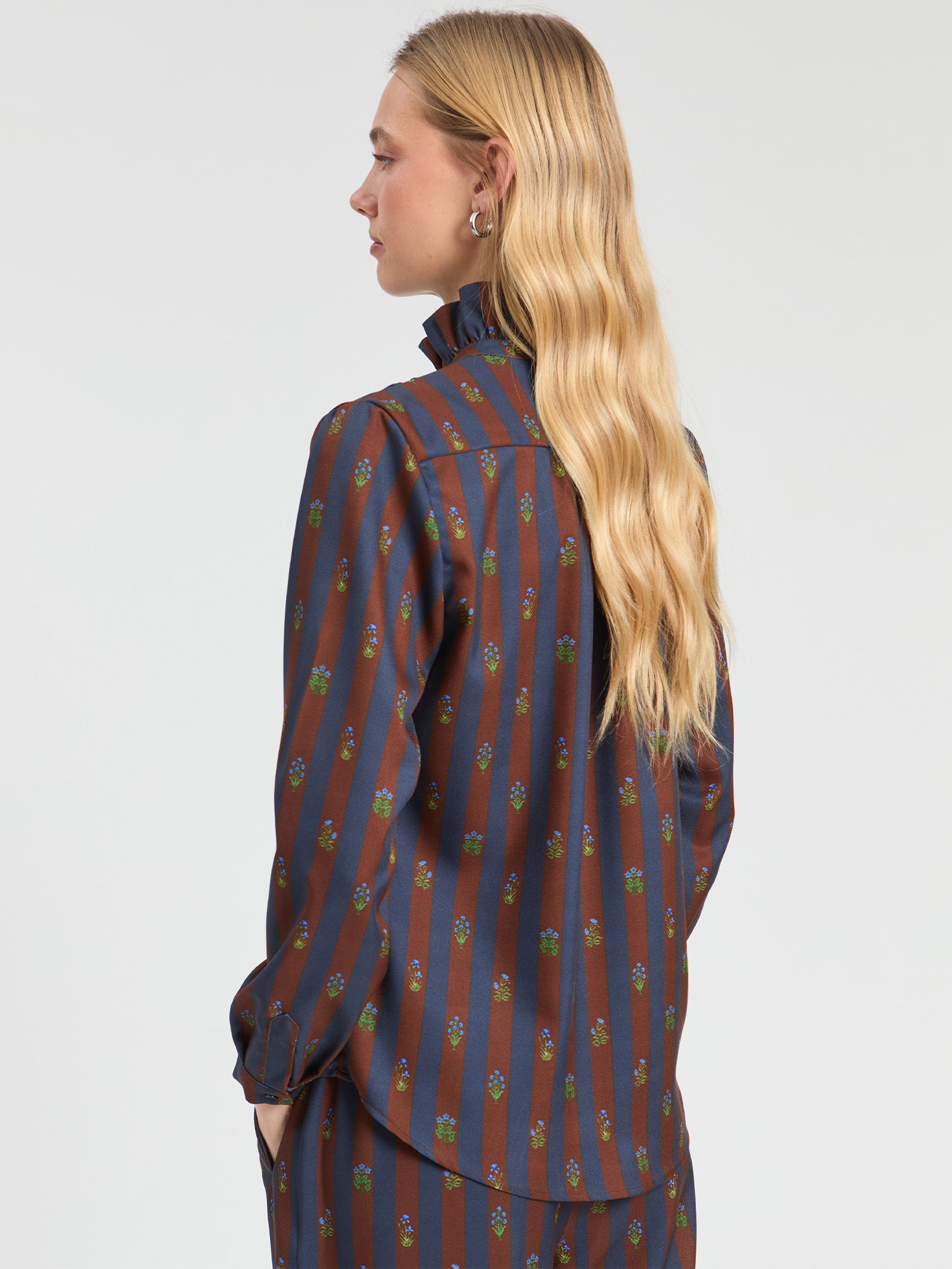 CAMISA DE RAYAS FLOR INDIA