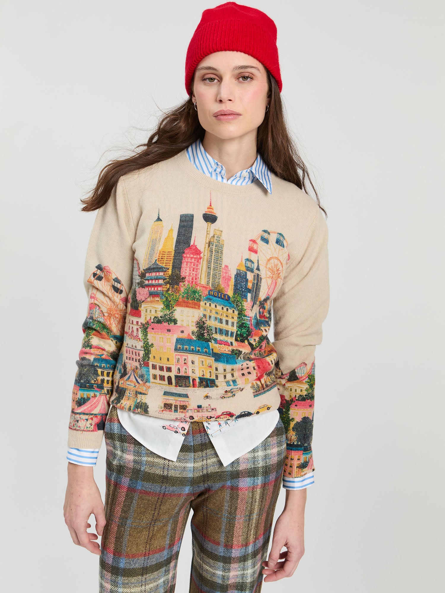 BEIGE CITY SWEATER
