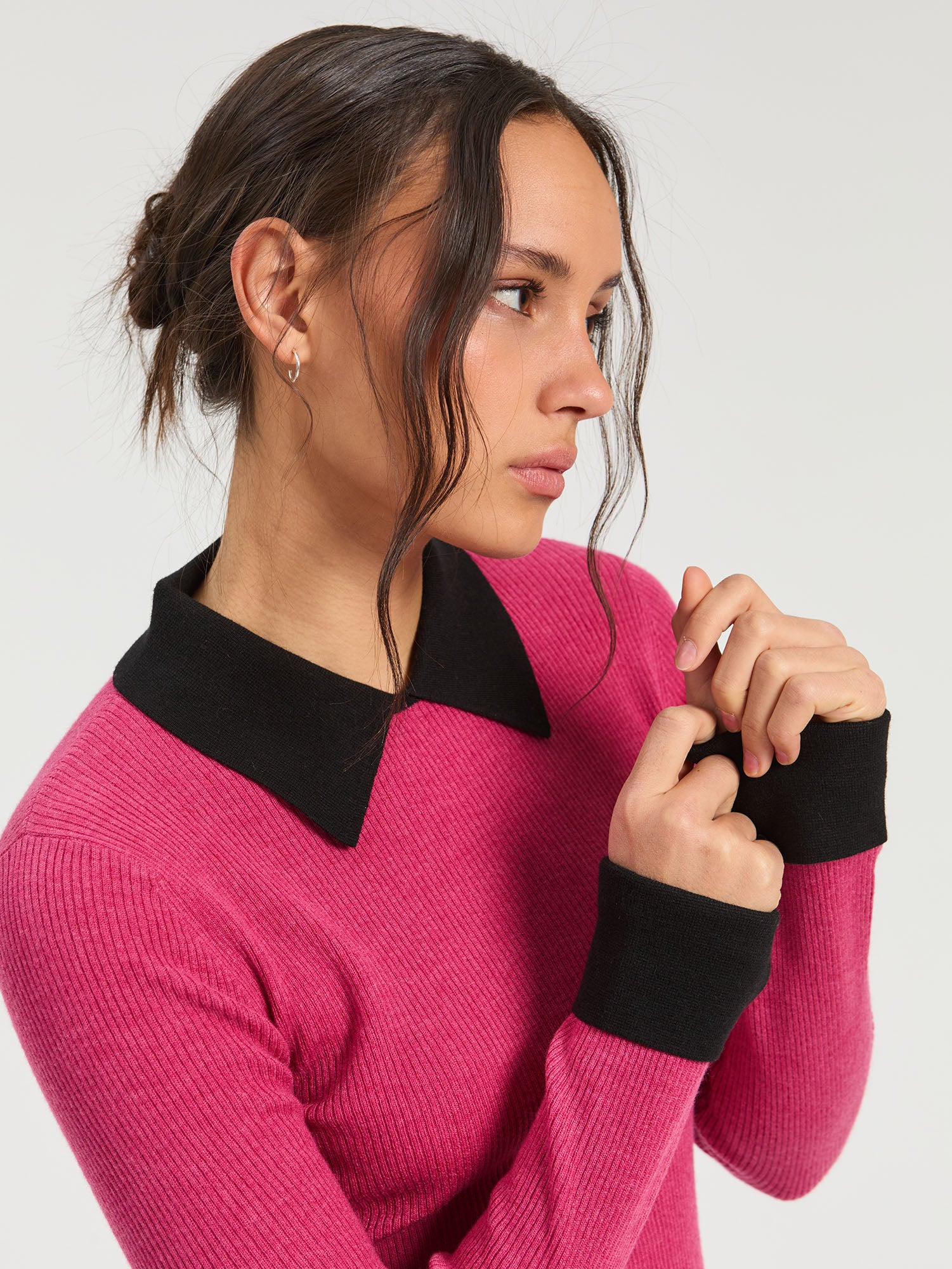 FUCHSIA RIBBED JERSEY BLACK NECK