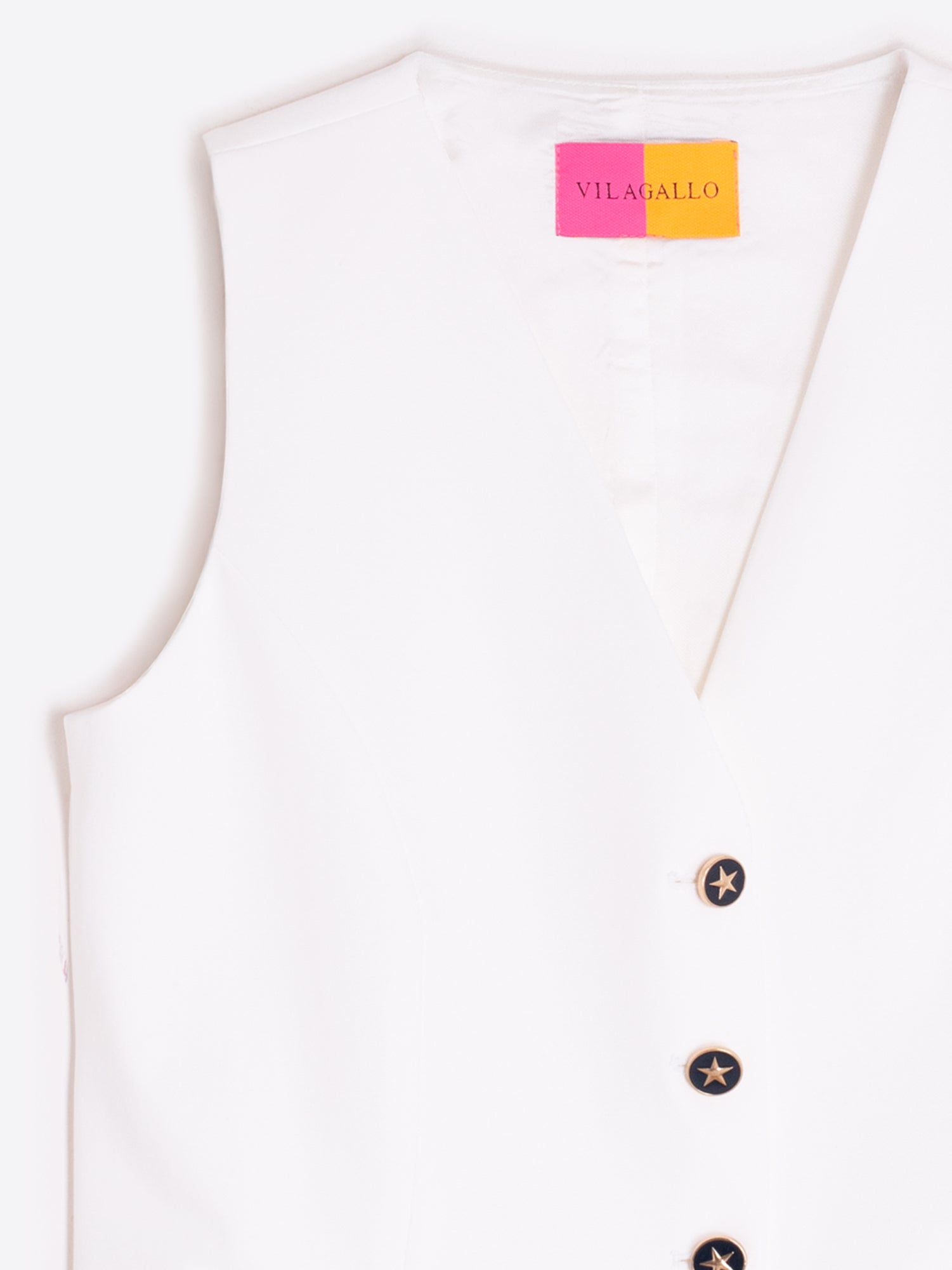 WHITE VEST
