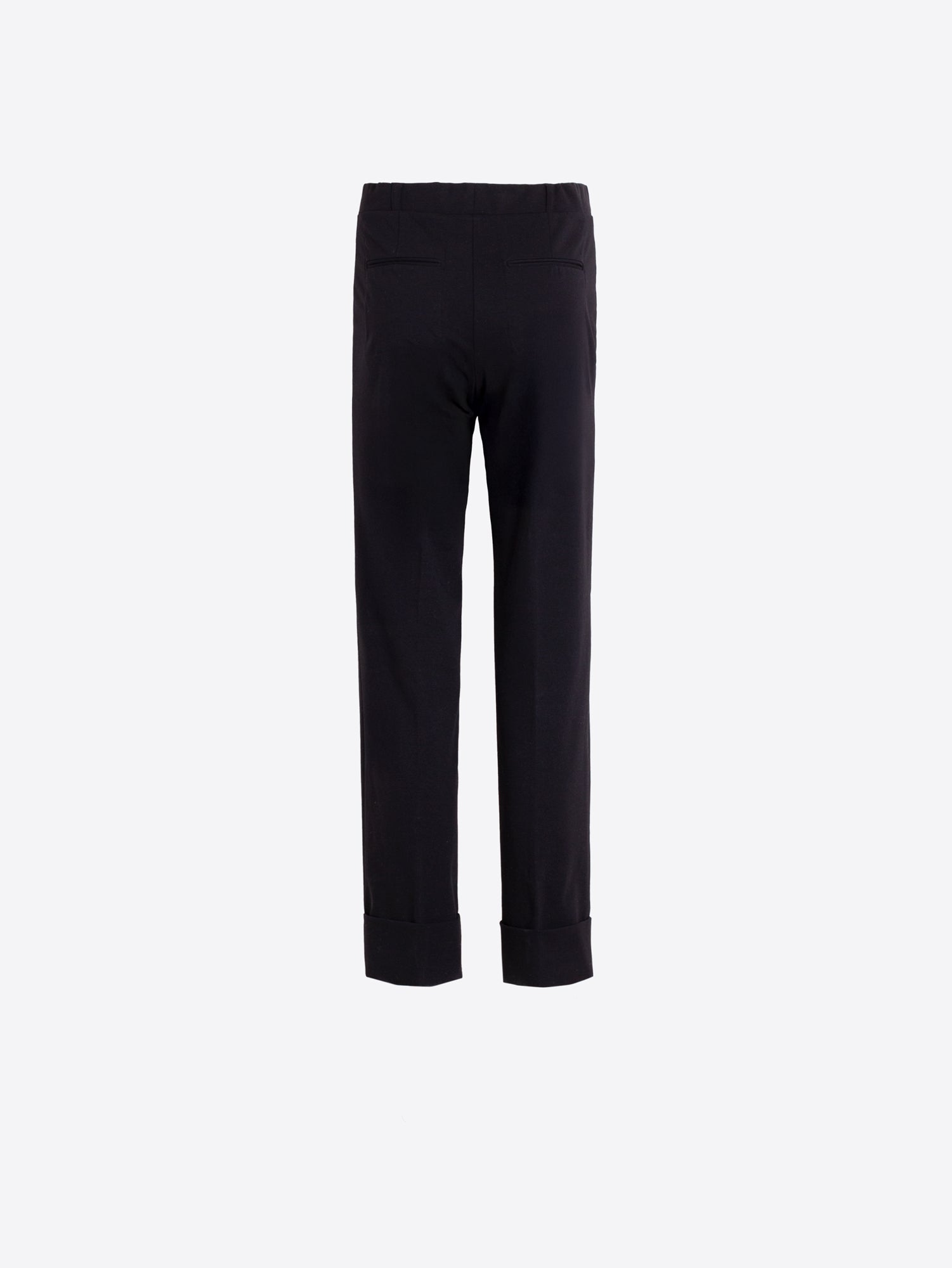 PANTALÓN NEGRO RECTO VUELTA