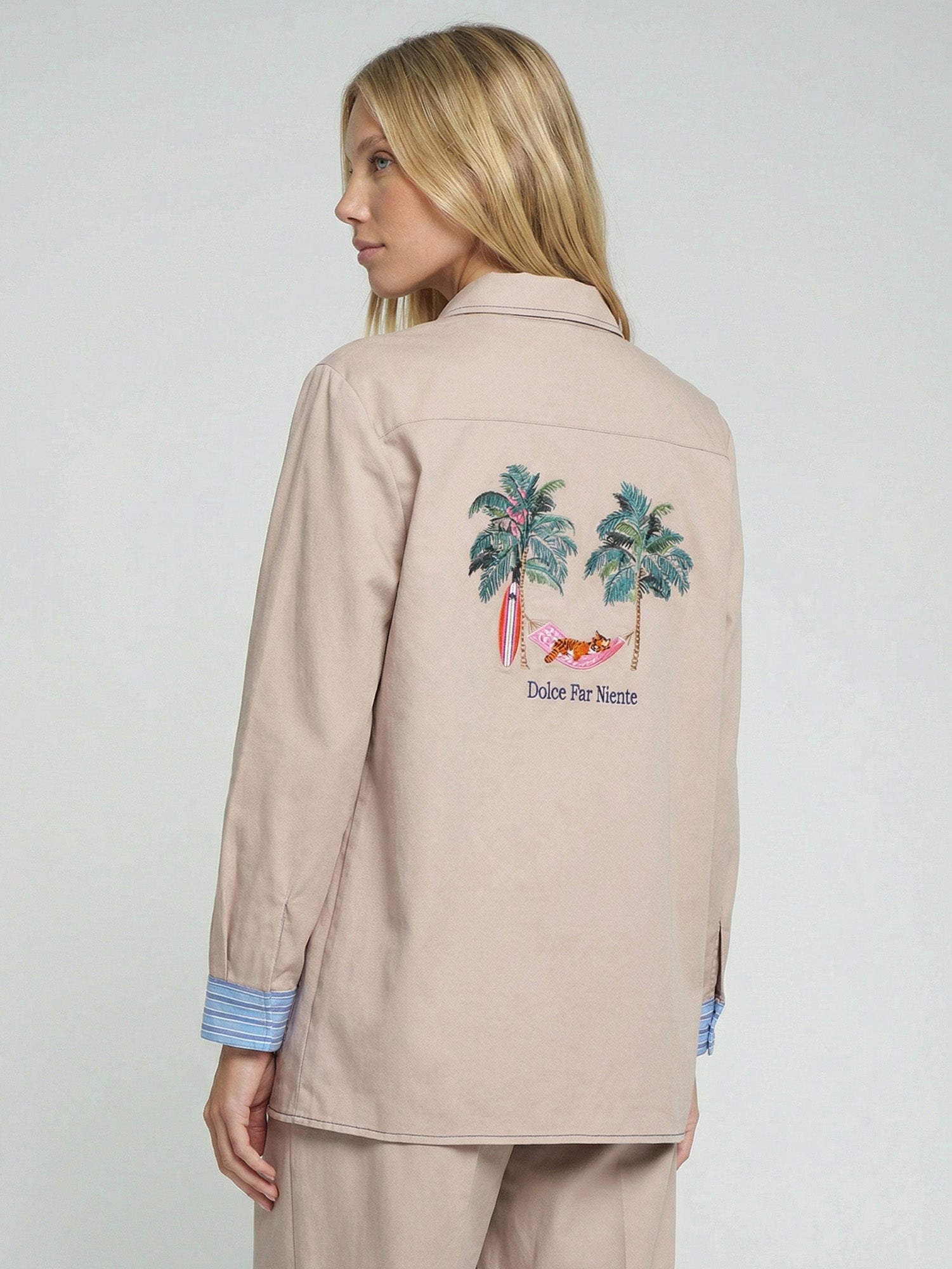CHAQUETA BEIGE BOTONES DE COLORES
