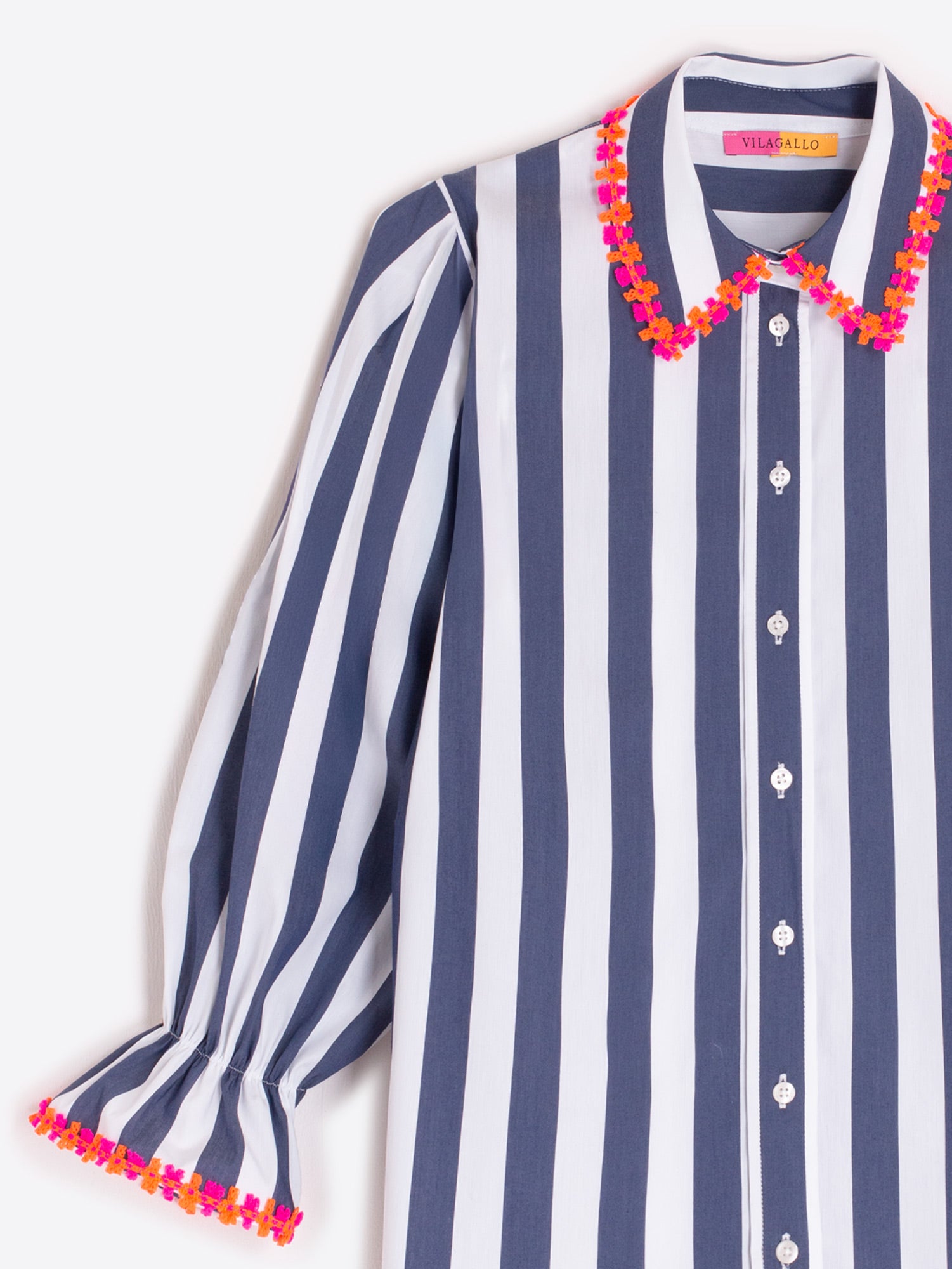 CAMISA RAYAS MARINO DETALLE FLORAL